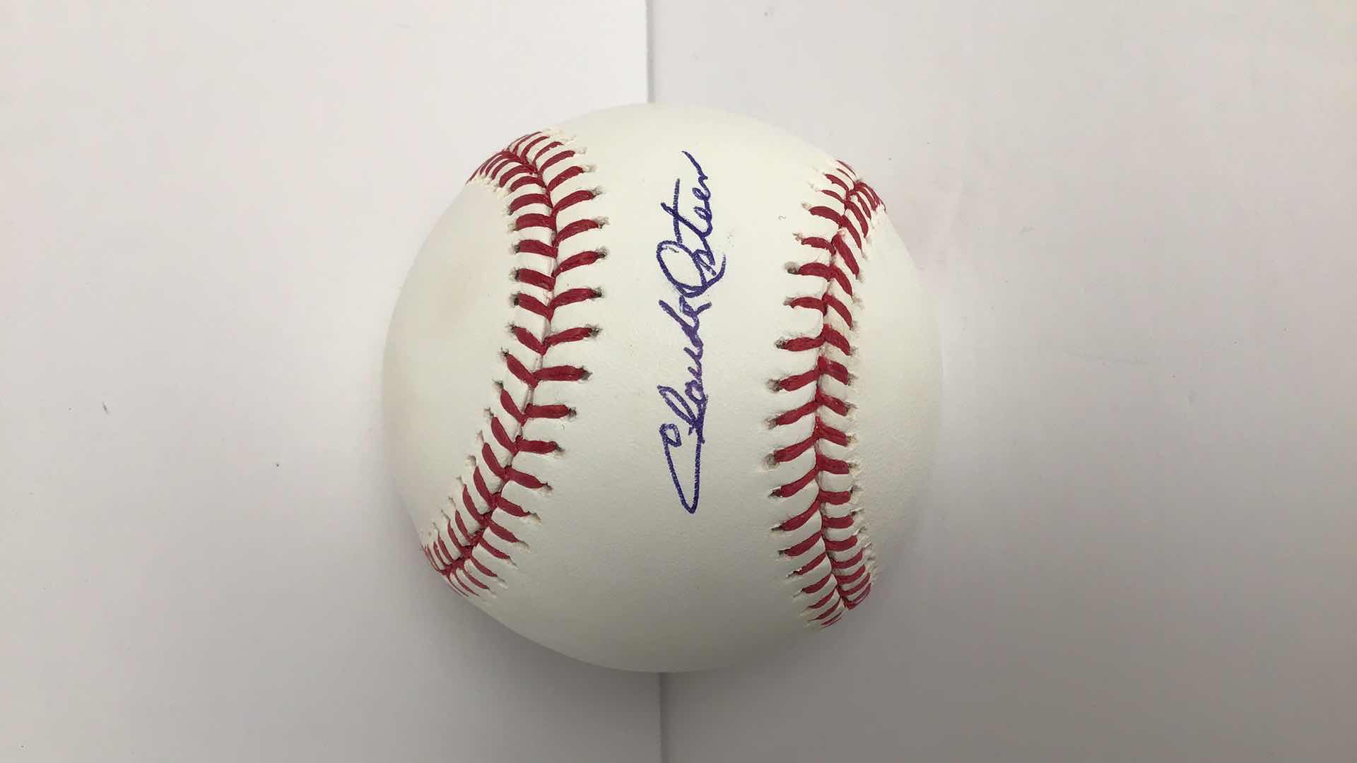 Photo 1 of $50 CLAUDE OSTEEN SIGNED OFFICIAL RAWLINGS BASEBALL N-41878*