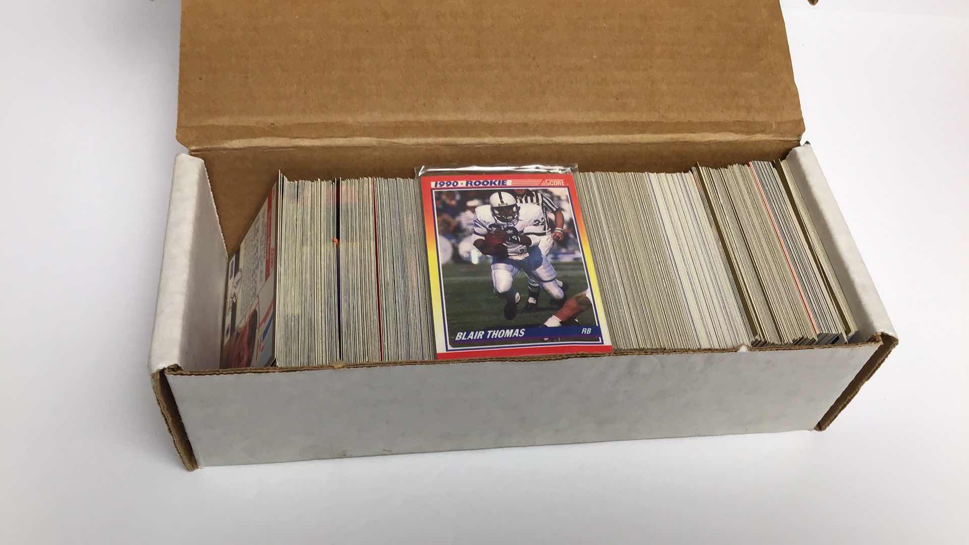 Photo 1 of $150 LOT OF APPROX 450 1991 SCORE ROOKIE NFL CARDS*