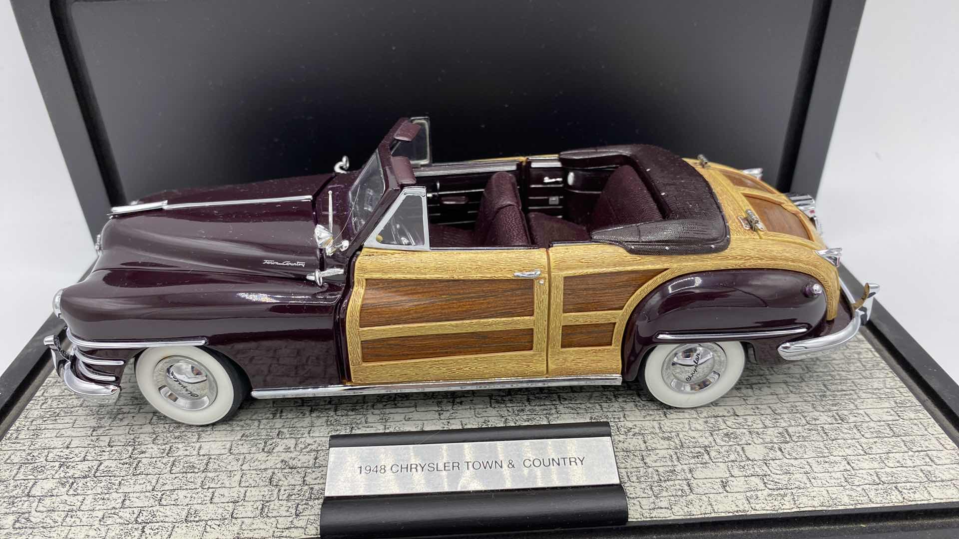 Photo 3 of DANBURY MINT 1948 CHRYSLER CONVERTIBLE TOWN & COUNTRY SCALE 1:24