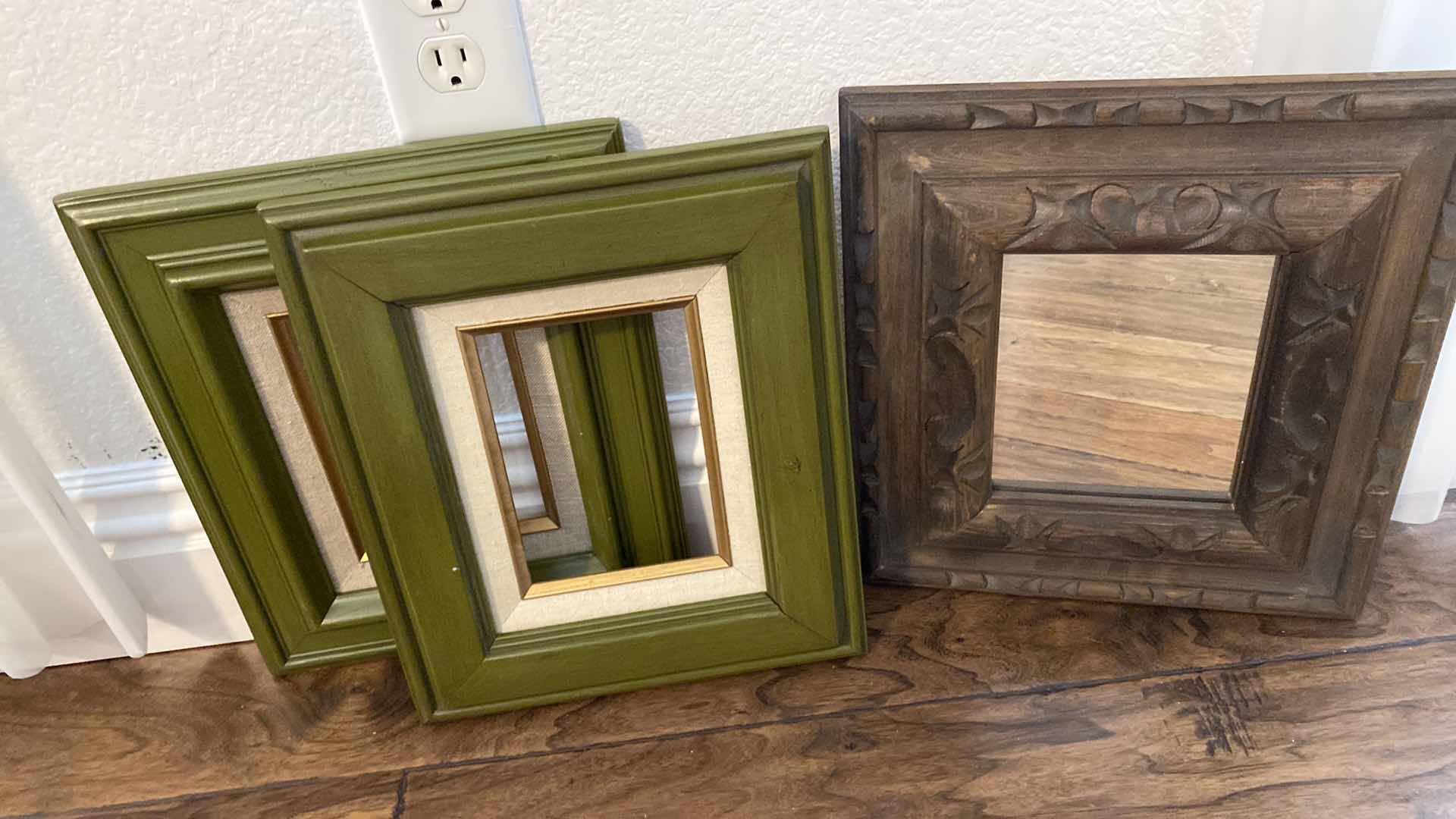 Photo 5 of HOME DECOR BASKETS FRAMES ABD MORE LARGEST FLORAL 12” x 15”