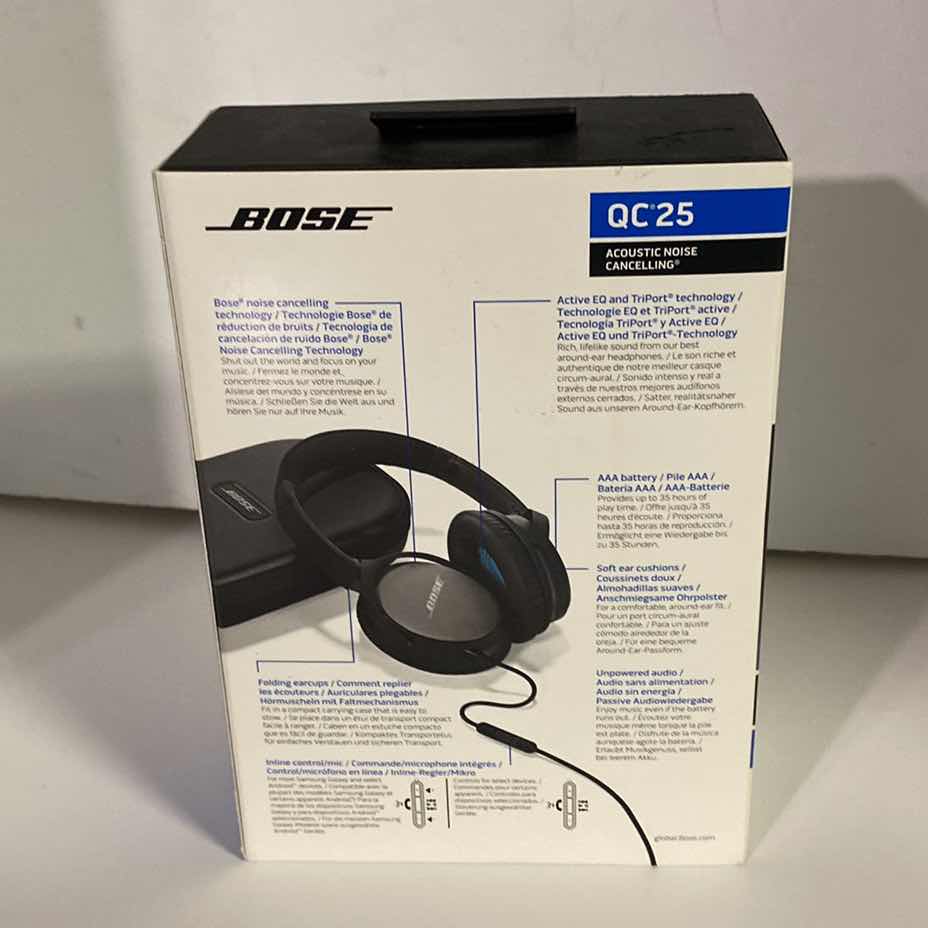 Photo 2 of NEW IN BOX BOSE QUIET COMFORT 25 ACOUSTIC NOISE CANCELLING HEADPHONES