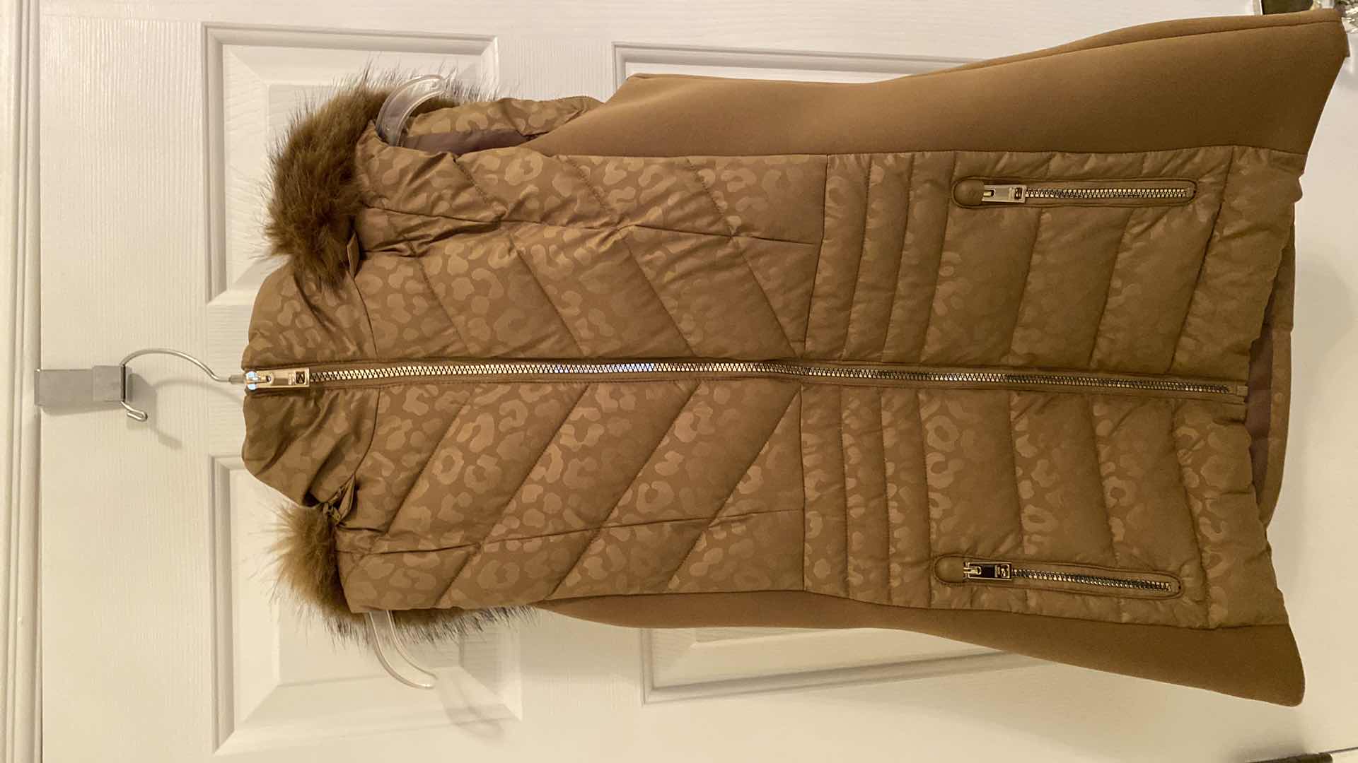 Photo 1 of WOMENS SIZE SMALL GOLD LEOPARD PRINT WITH SCUBA SIDES MICHAEL KORS VEST WITH REMOVEABLE HOOD, FITS LIKE A MEDIUM