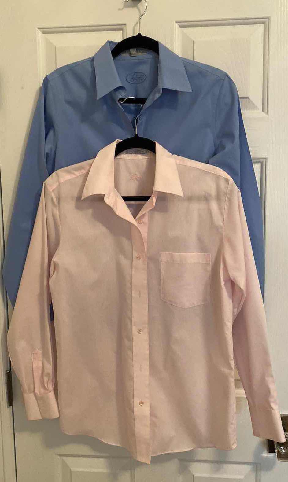 Photo 1 of WOMENS SIZE 8 FOXCROFT LONG SLEEVE SHIRTS - LIGHT PINK AND BLUE