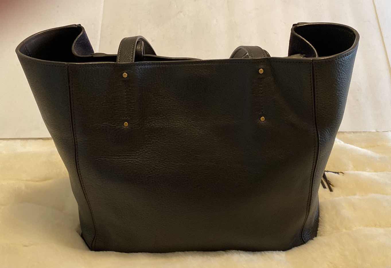 Photo 8 of AUTHENTIC CHLOE SINGLE SIZE MILO BLACK LEATHER & SUEDE TOTE - LIKE NEW- FINAL SALE - NOT RETURNABLE 13” X 7” H 11” NOT INCLUDING HANDLES, INCLUDES PELKIN PINK FELT ORGANIZER