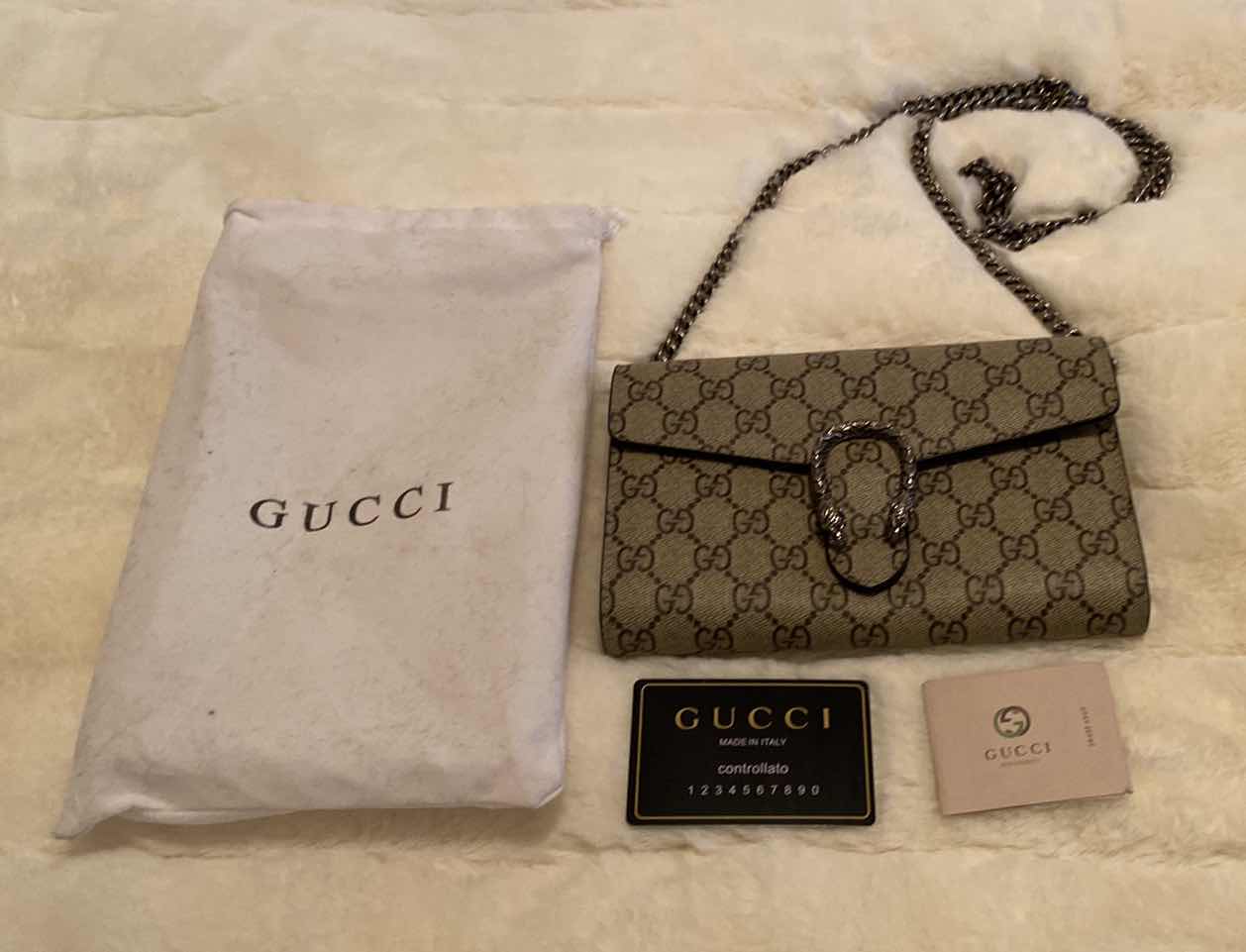 Photo 1 of REPLICA GUCCI  DIONYSUS GG SUPREME WALLET ON CHAIN