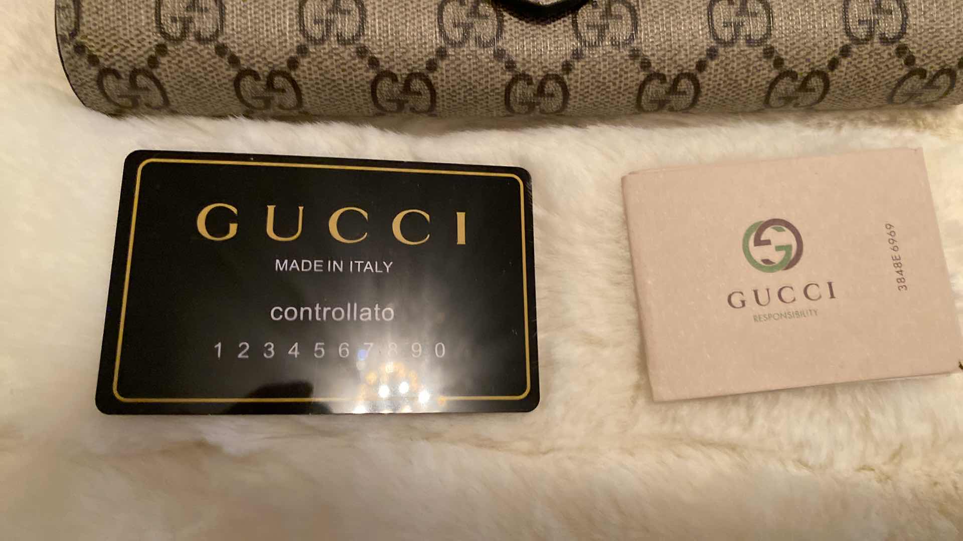 Photo 3 of REPLICA GUCCI  DIONYSUS GG SUPREME WALLET ON CHAIN