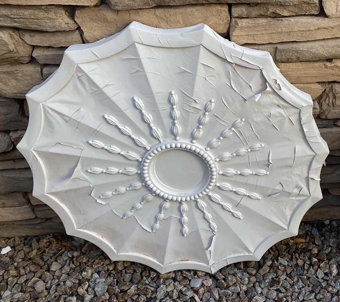 Photo 1 of PLASTER WALL MEDALLION FROM WYNN - NEEDS PAINT 30”