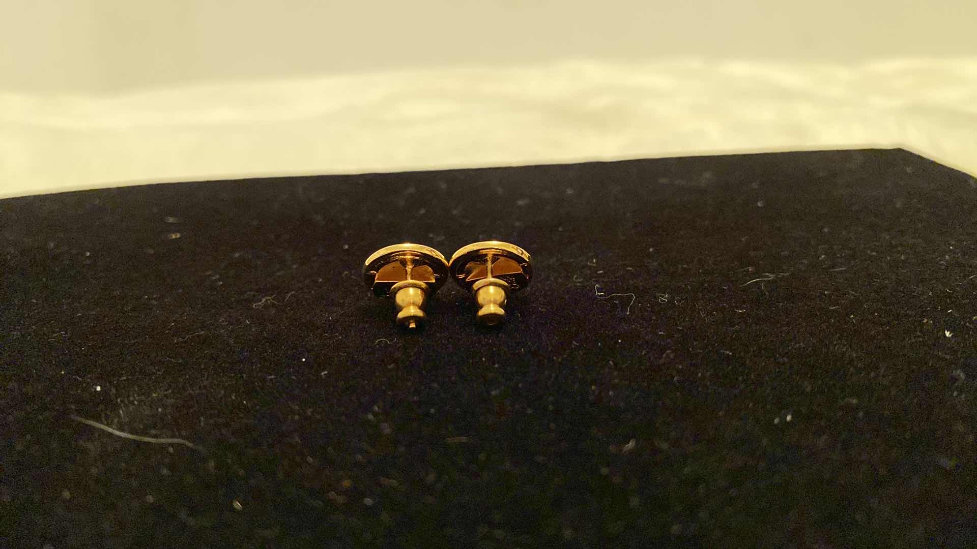 Photo 3 of VINTAGE GIANNI VERSACE GOLD TONE BRASS TRIBUTE MEDUSA STUD EARRINGS FROM ITALY - FASHION JEWELRY- FINAL SALE NON-RETURNABLE