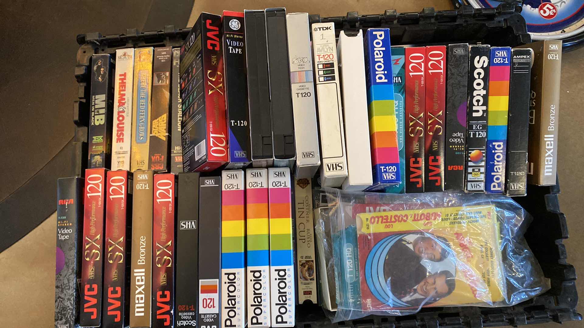 Photo 16 of VHS MOVIES VARIOUS TITLES - TOTES NOT INCLUDED