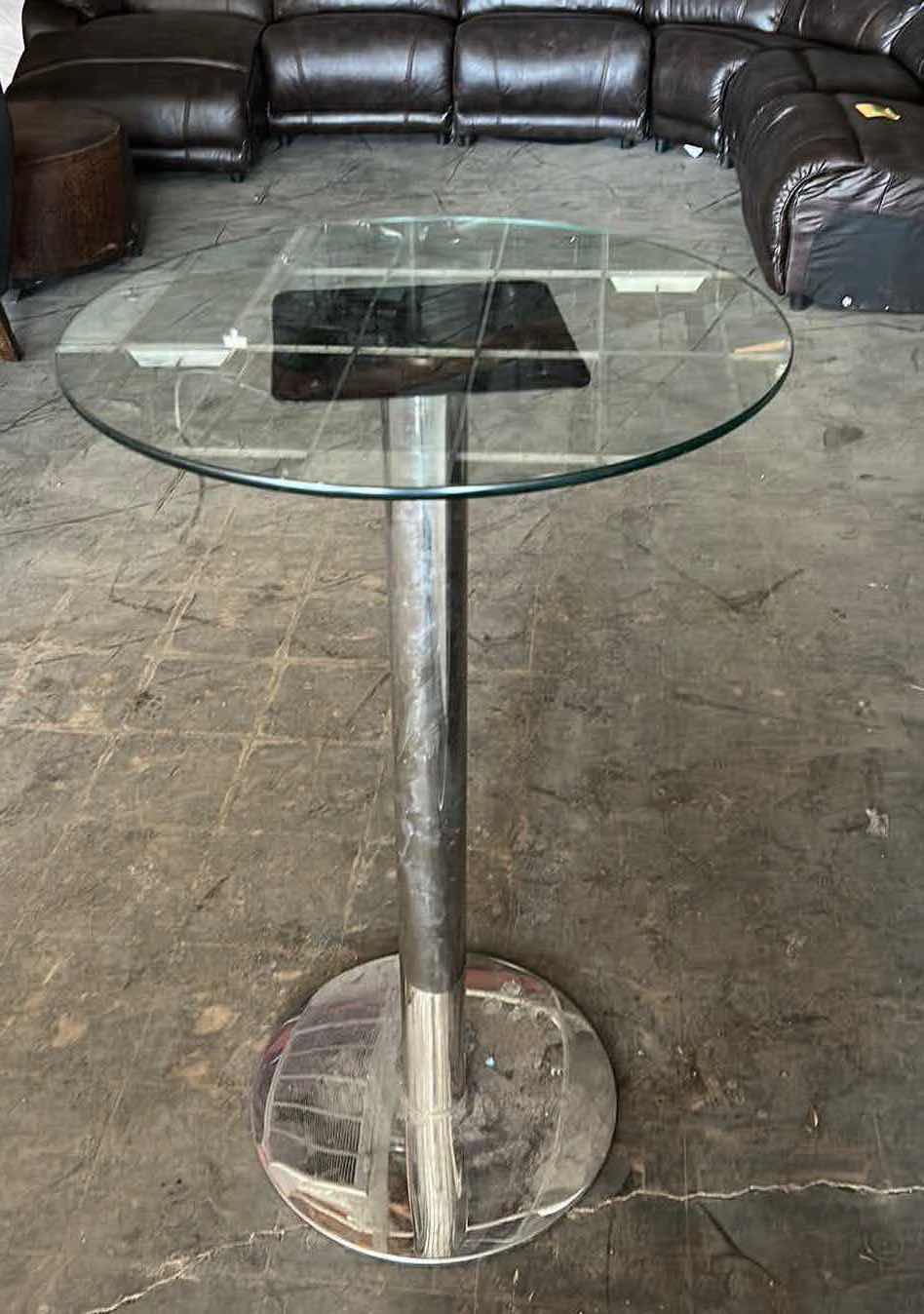 Photo 1 of TABLE BASE WITH GLASS TOP H 38.5” GLASS 24” ROUND