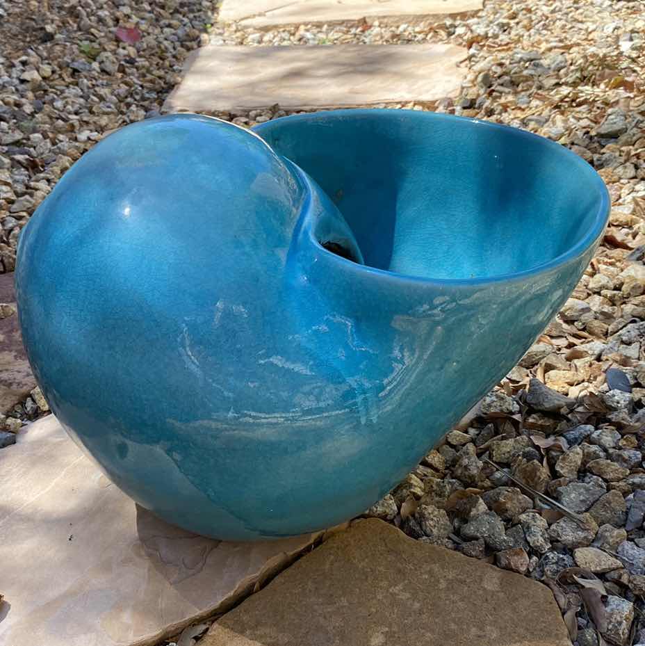 Photo 2 of BLUE SHELL POT 17 1/2” x 13”