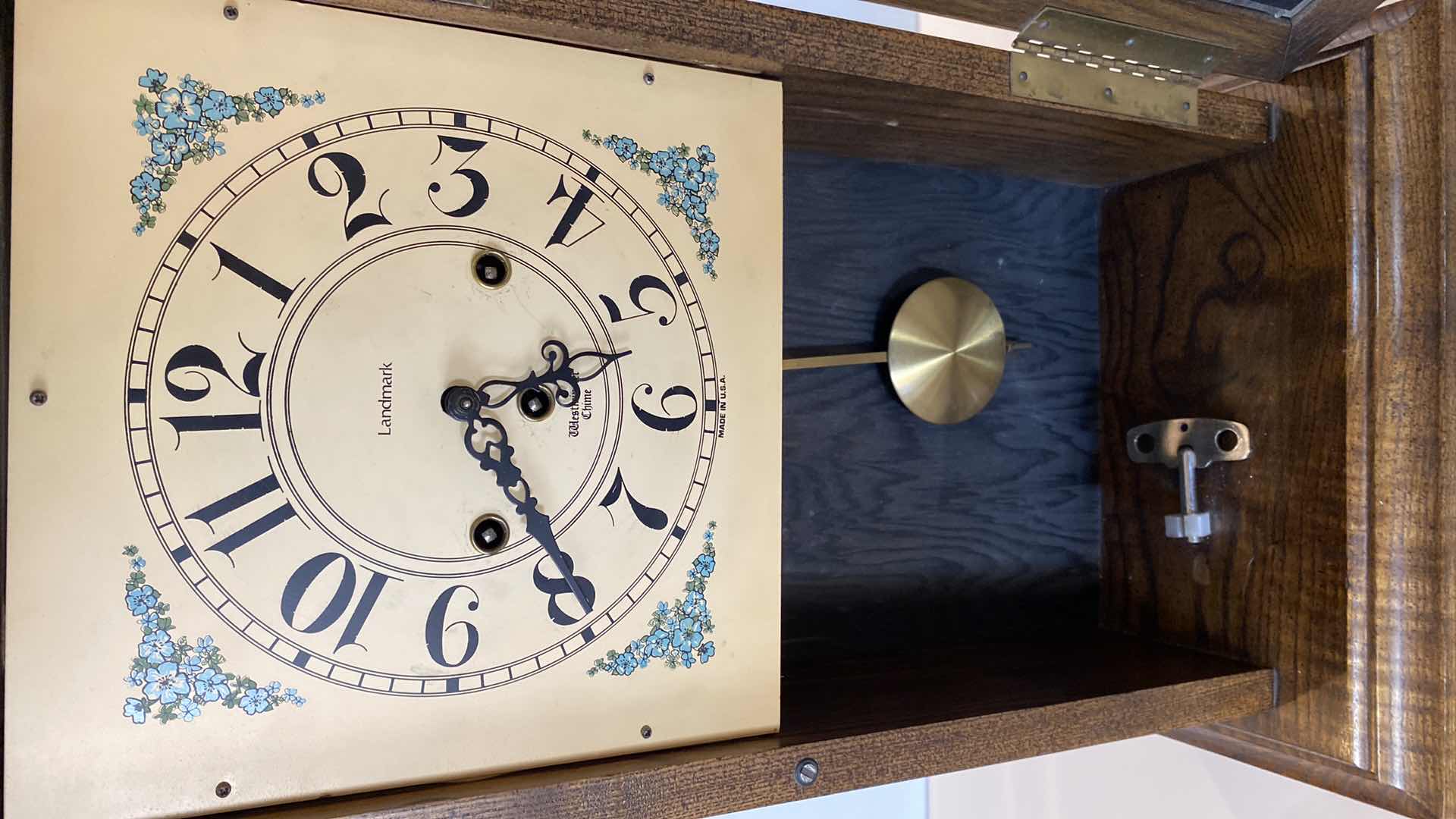 Photo 1 of LANDMARK WESTMINSTER CHIME MANTLE CLOCK 13 1/2” x 21 1/2”