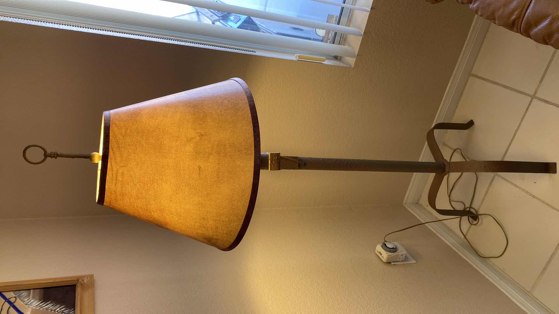 Photo 2 of SOUTHWEST FLOOR LAMP H 63”