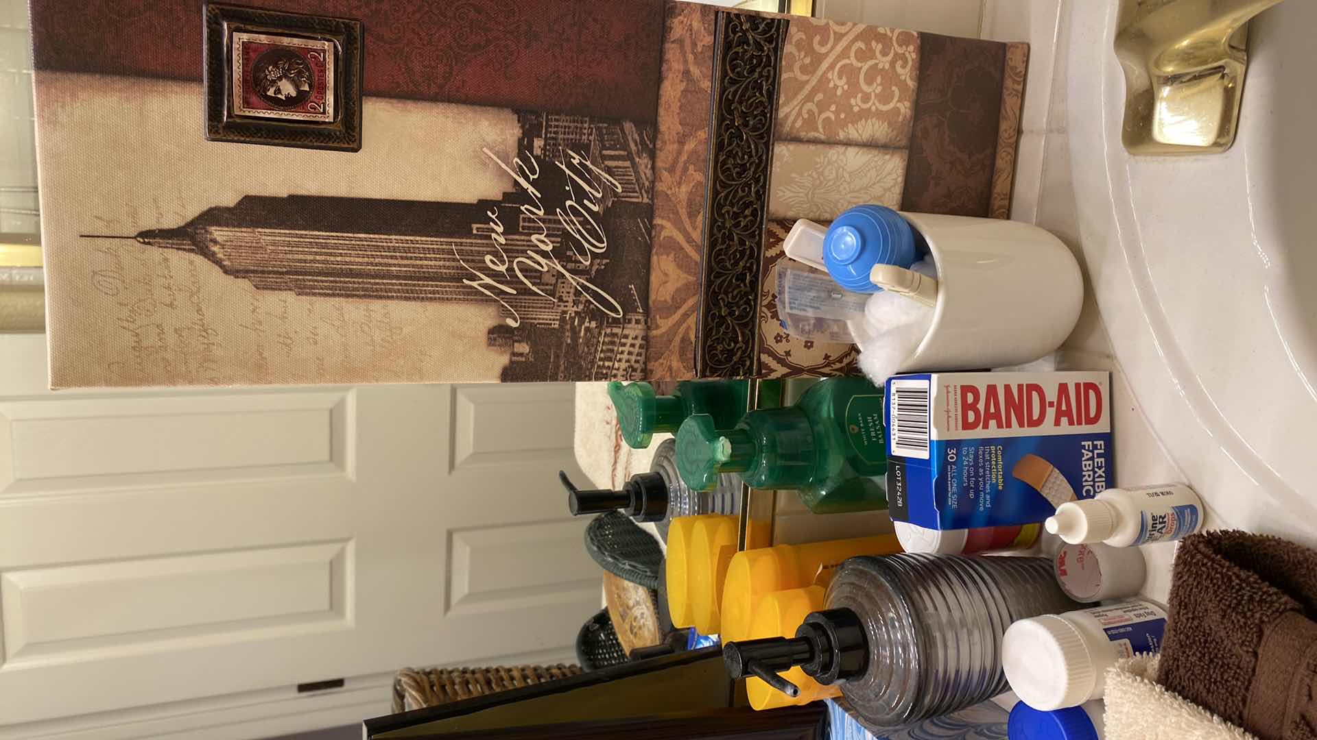 Photo 1 of BATHROOM ASSORTMENT