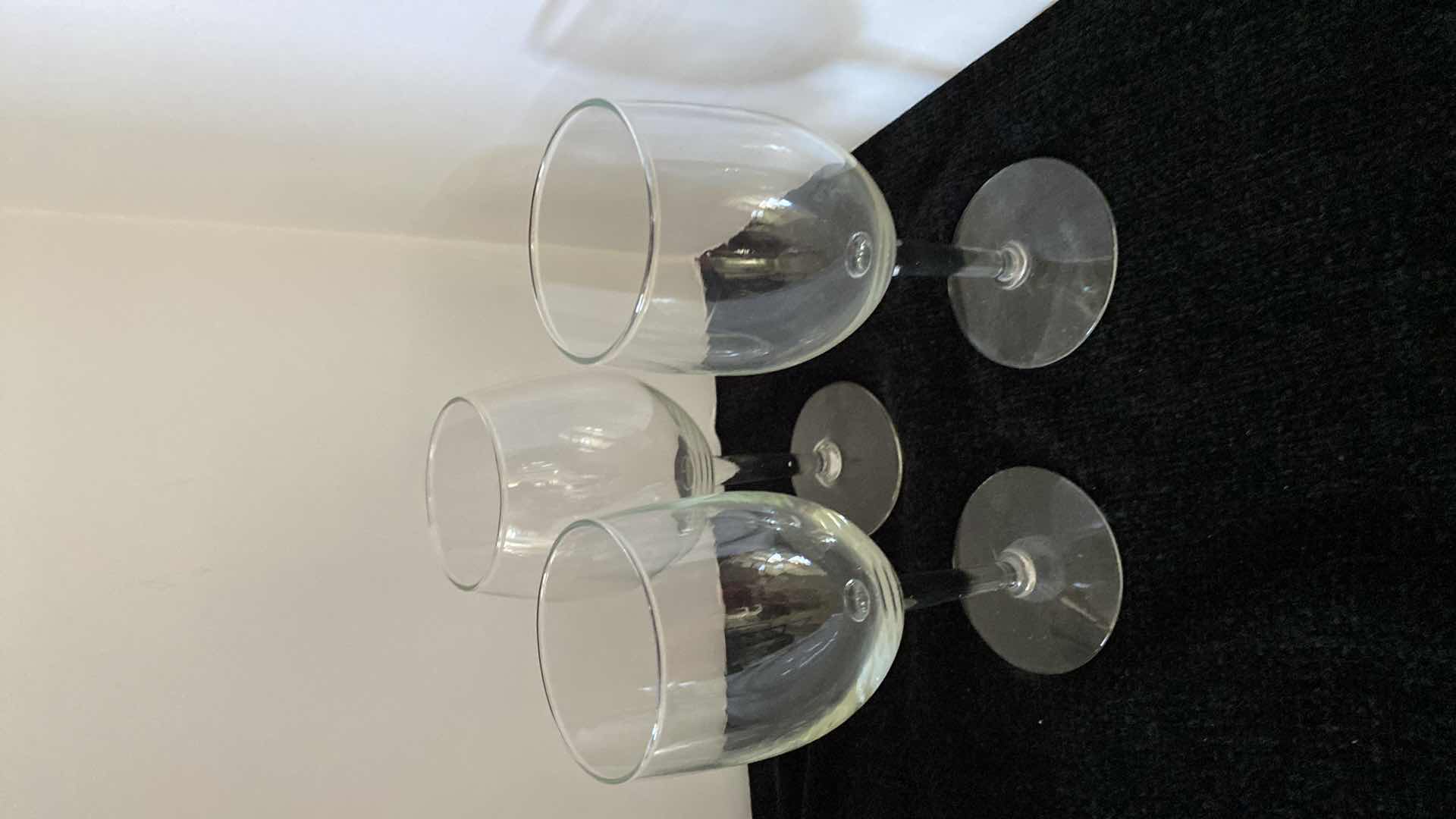 Photo 4 of ETCHED WINE DECANTER WITH 5 GLASSES