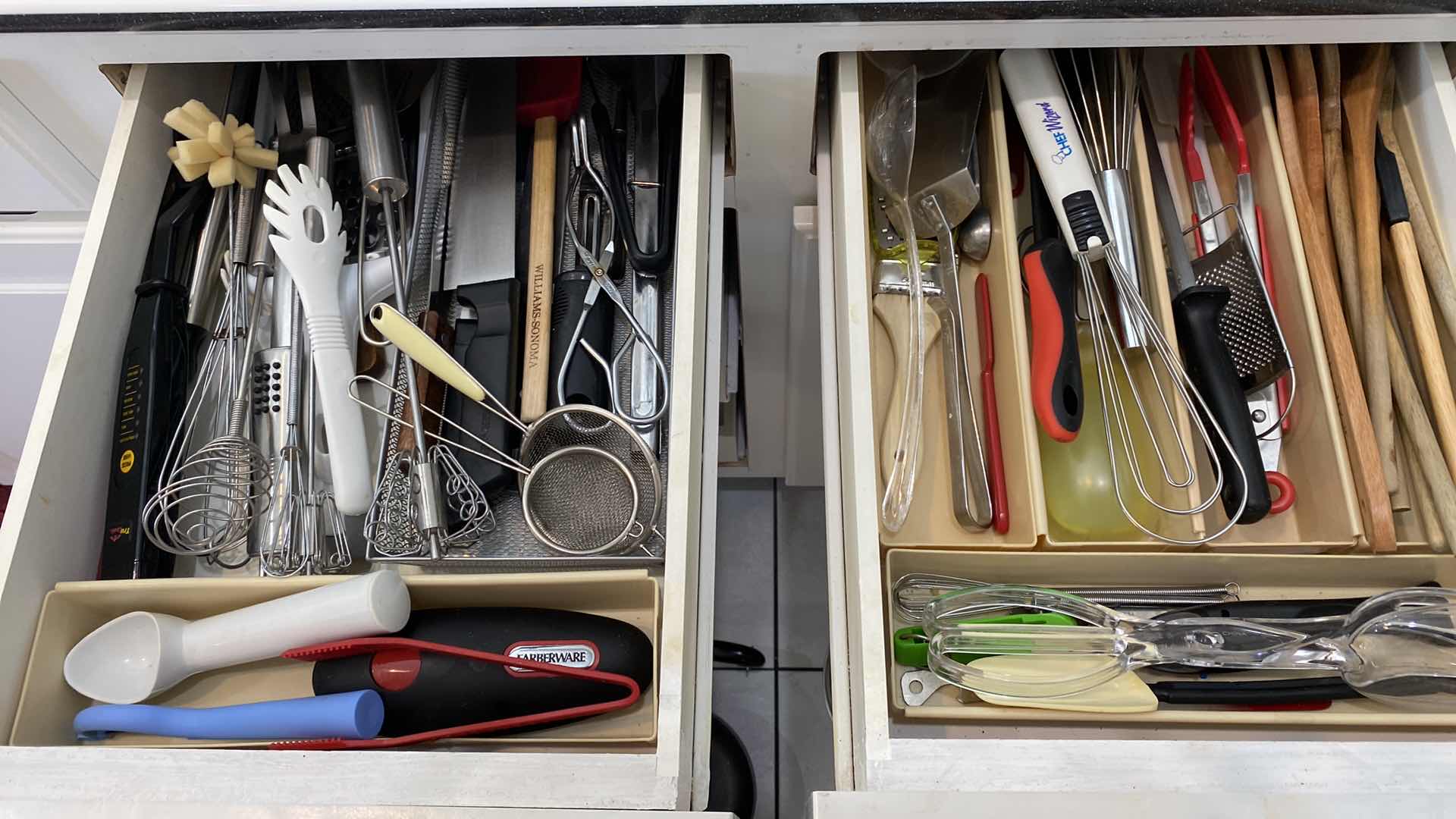 Photo 1 of CONTENTS KITCHEN CABINET 2 DRAWERS - UTENSILS