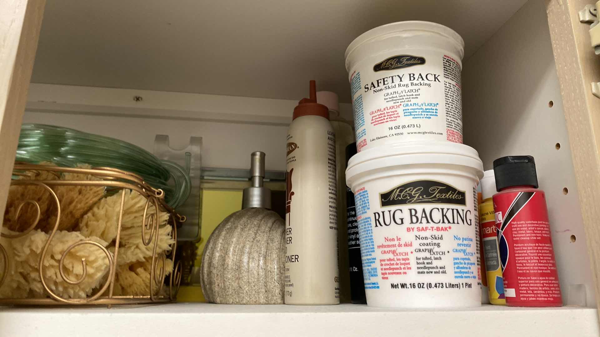 Photo 7 of CONTENTS OF LAUNDRY ROOM CABINET - LAUNDRY AND HOUSEHOLD ITEMS