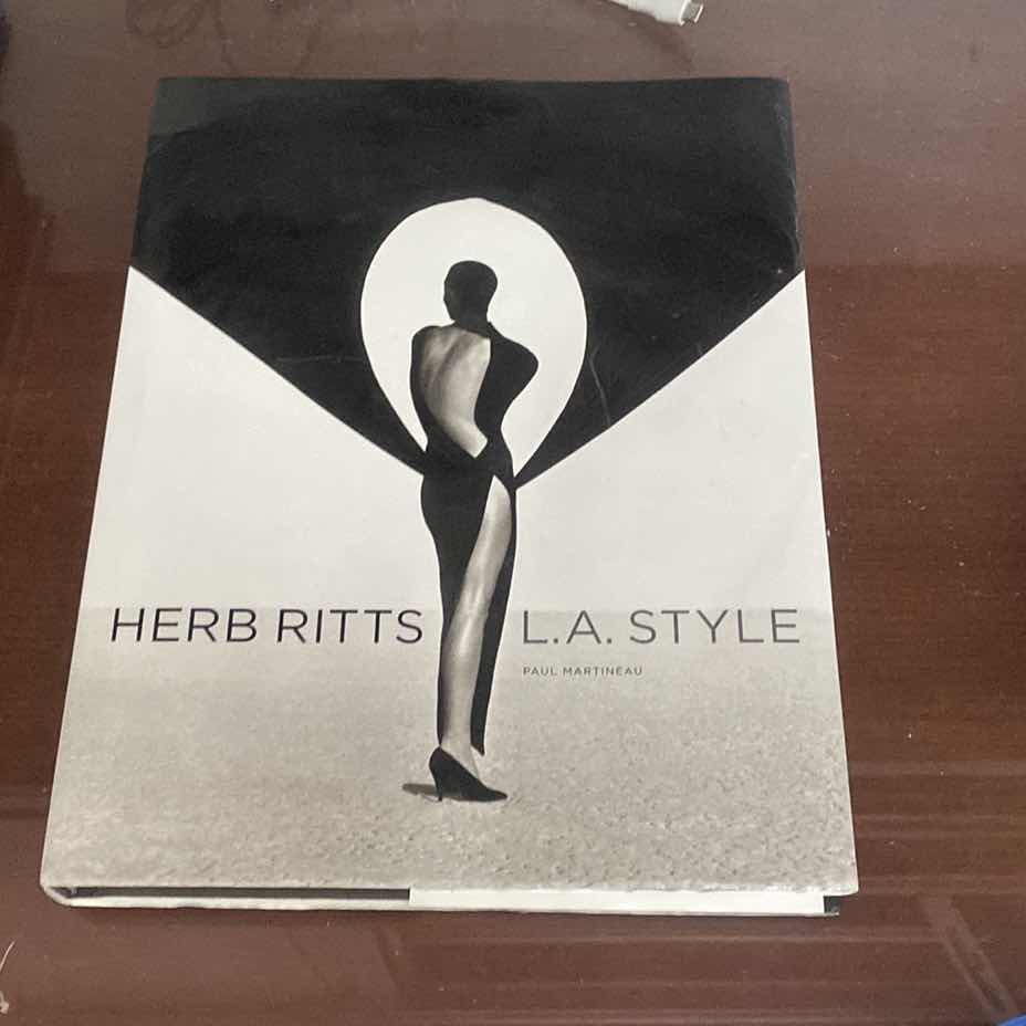 Photo 1 of Ritts L. A. STYLE COFFEE TABLE BOOK