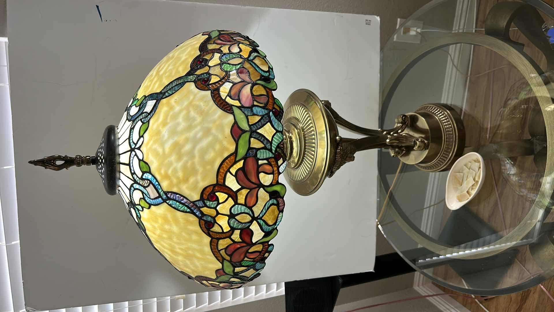 Photo 1 of TIFFANY STYLE VINTAGE LAMP 20” x 38