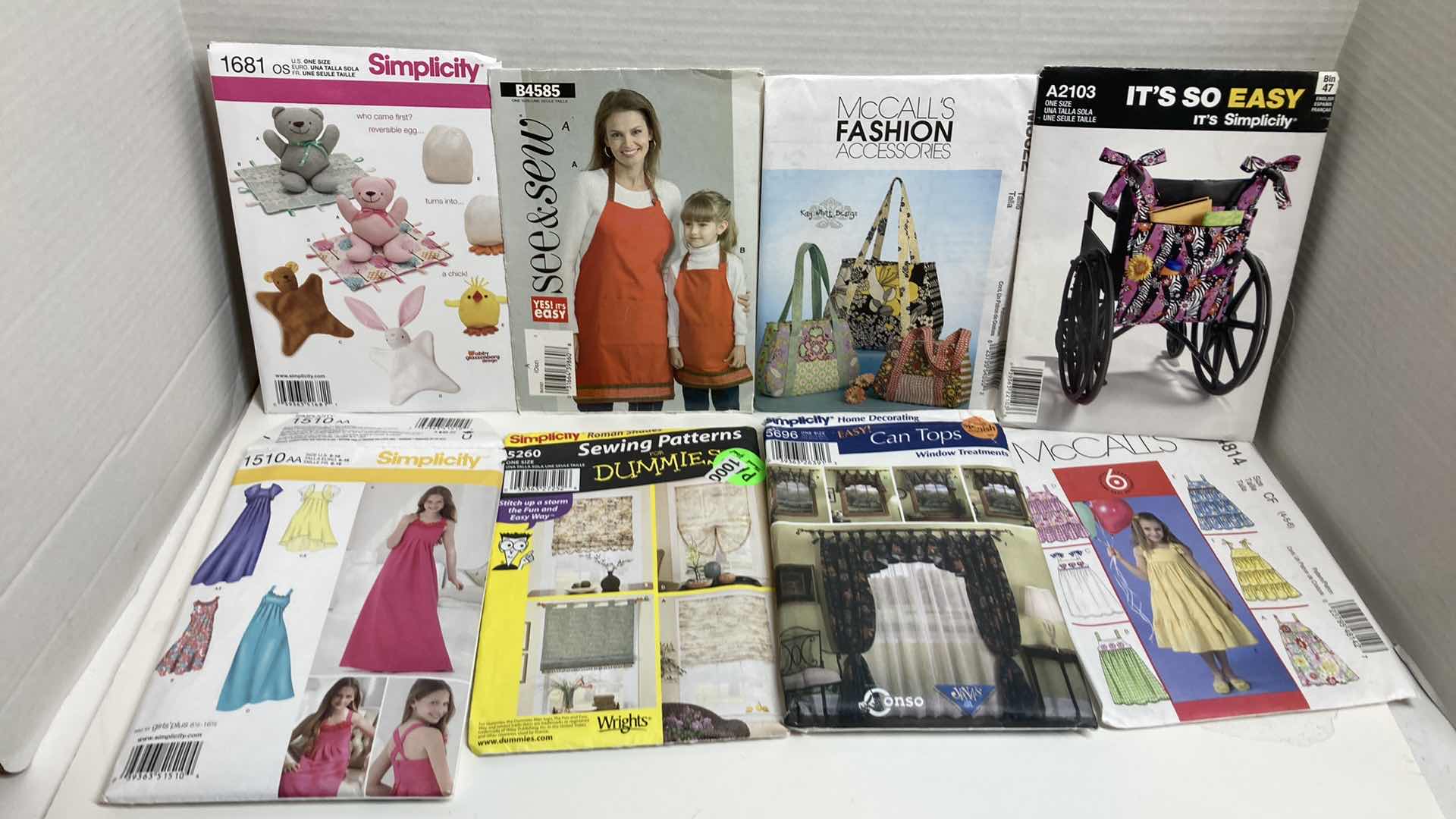 Photo 2 of CLOTHING & FASHION ACCESSORY PATTERN DESIGN KITS (13)