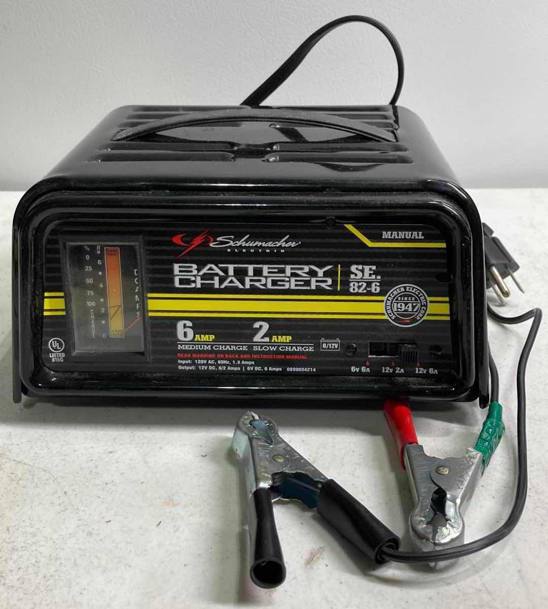 Photo 1 of SCHUMACHER ELECTRIC BATTERY CHARGER SLOW 2AMP MED 6AMP SE. 82-6