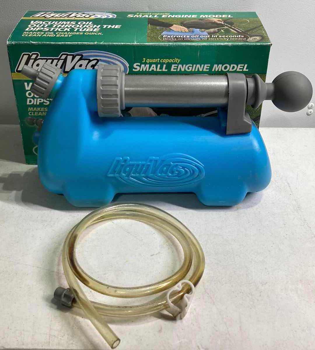 Photo 1 of LIQUI-VAC SMALL ENGINE MODEL OIL VACUUM 3QT