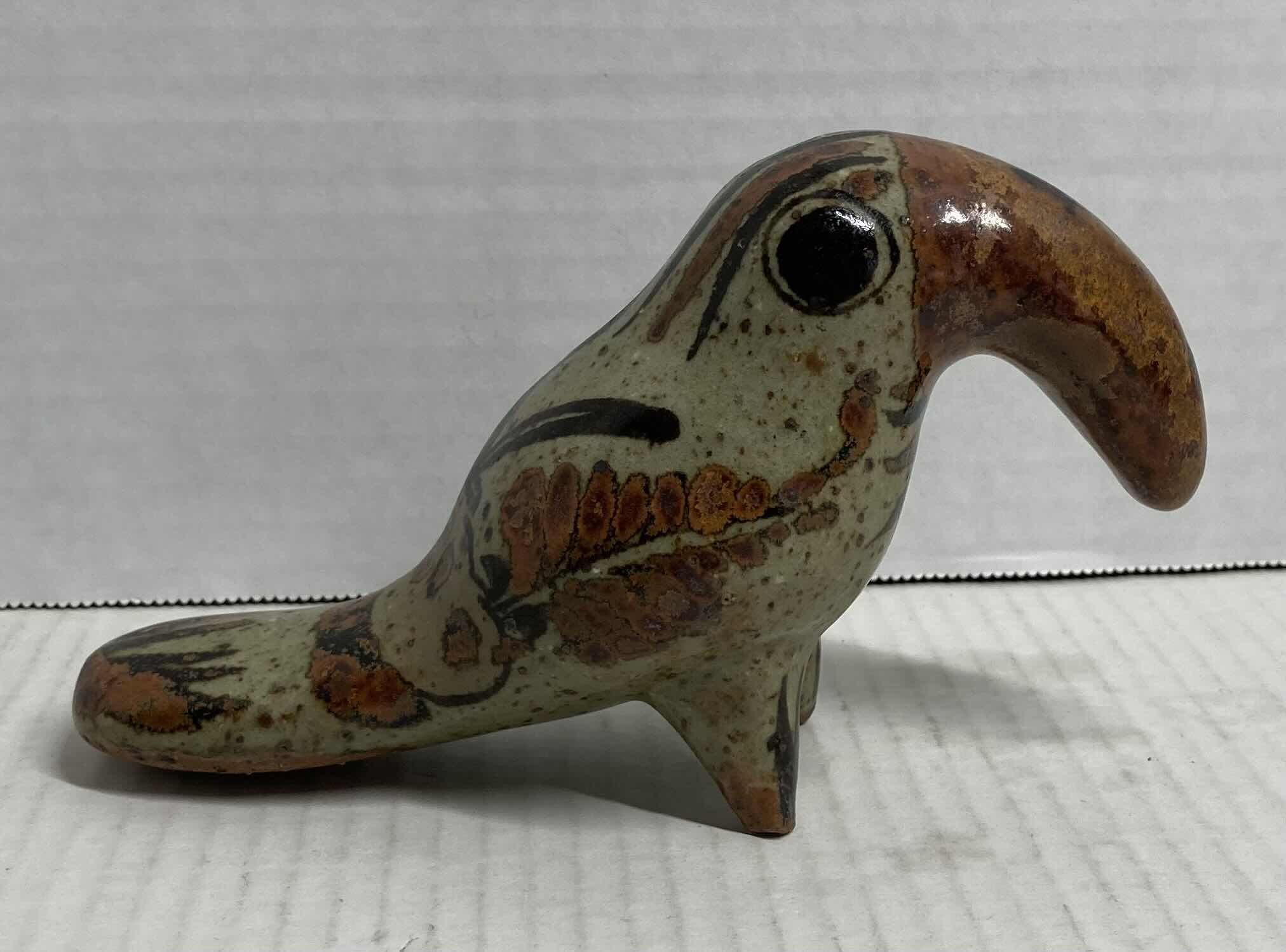 Photo 2 of TOUCAN TONALA MEXICAN HAND PAINTED CERAMIC FIGURINE H4”