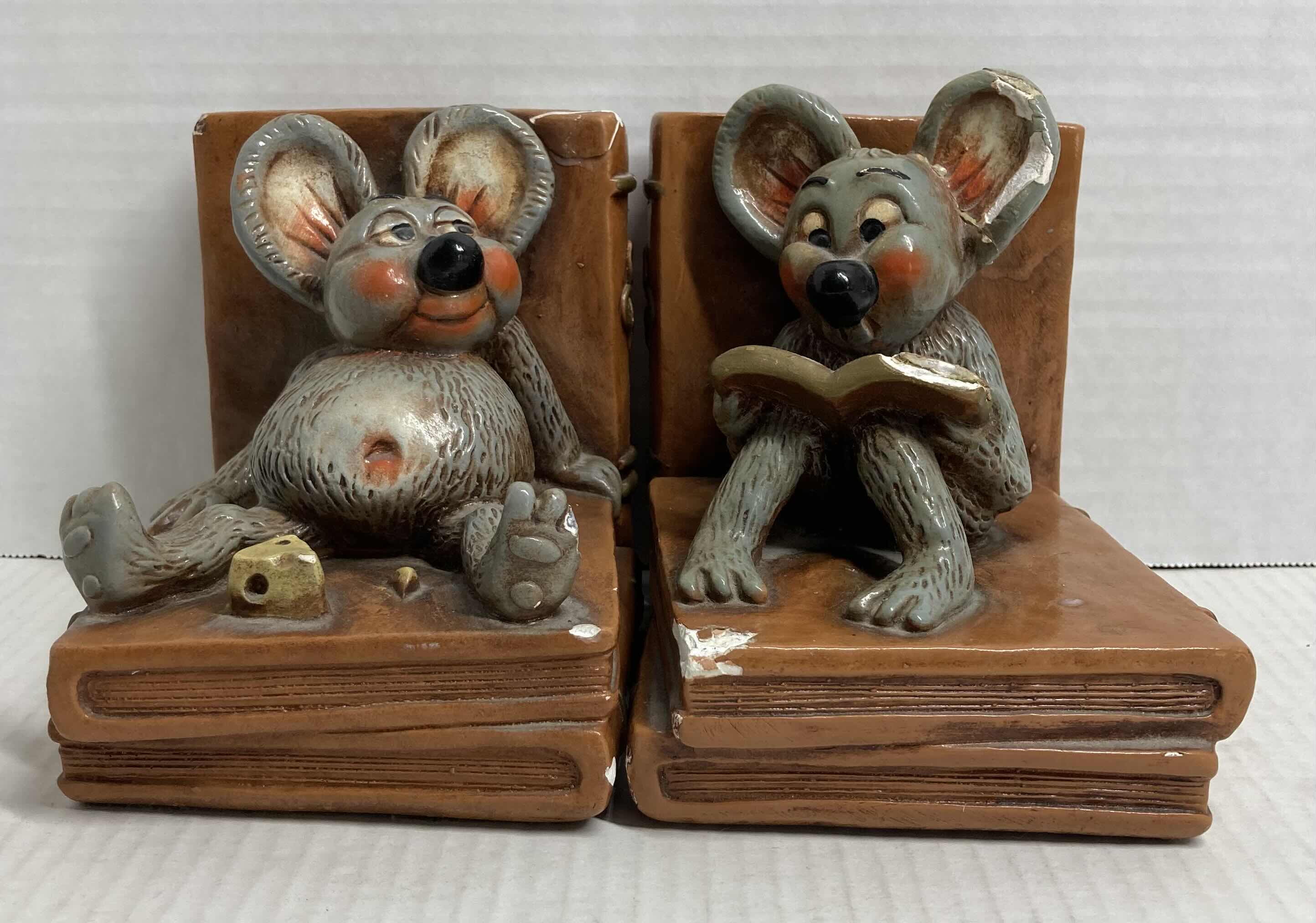 Photo 1 of DARLING MOUSE BOOKENDS VINTAGE PROGRESSIVE ART PRODUCTS 1977 5.5” X 6”