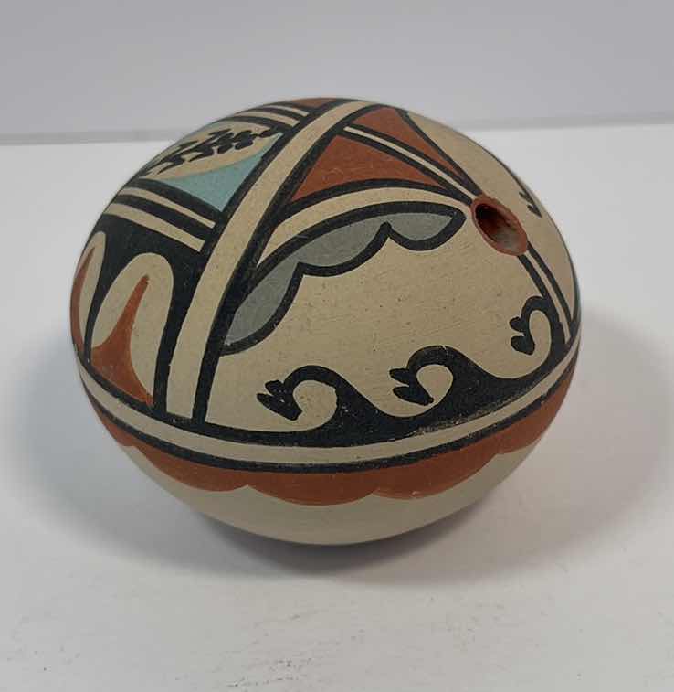 Photo 1 of NATIVE AMERICAN JEMEZ MINI POTTERY H2”