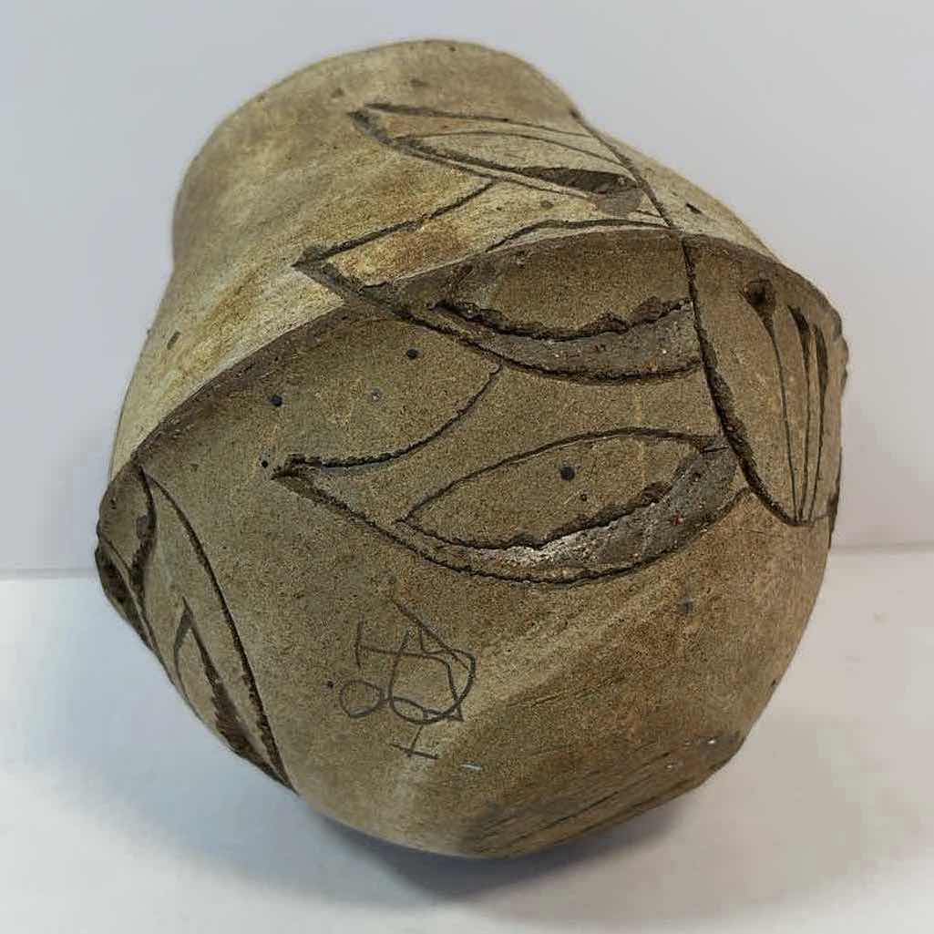 Photo 6 of VINTAGE SIGNED PAOLO SOLERI CERAMIC POTTERY H4.5”
