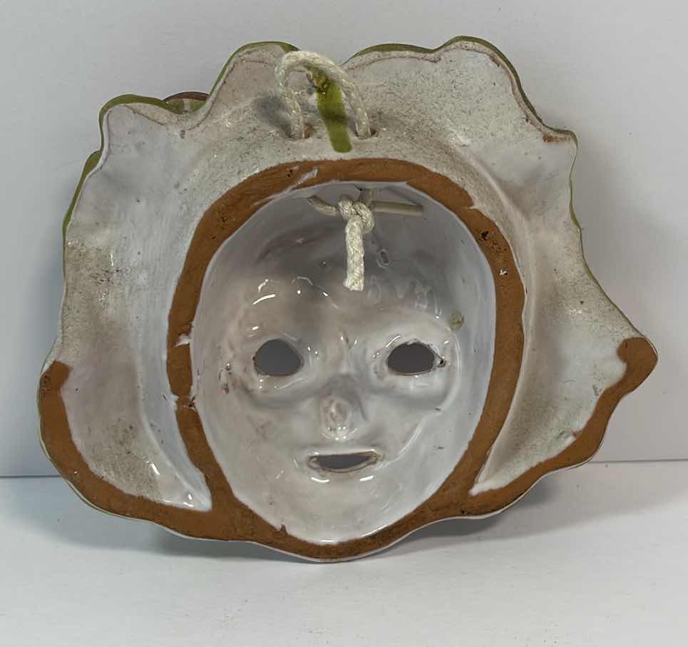 Photo 2 of VINTAGE BIORDI ITALY BACCHUS MAJOLICA POTTERY H5” FALL MINI FACE MASK WALL HANGING 