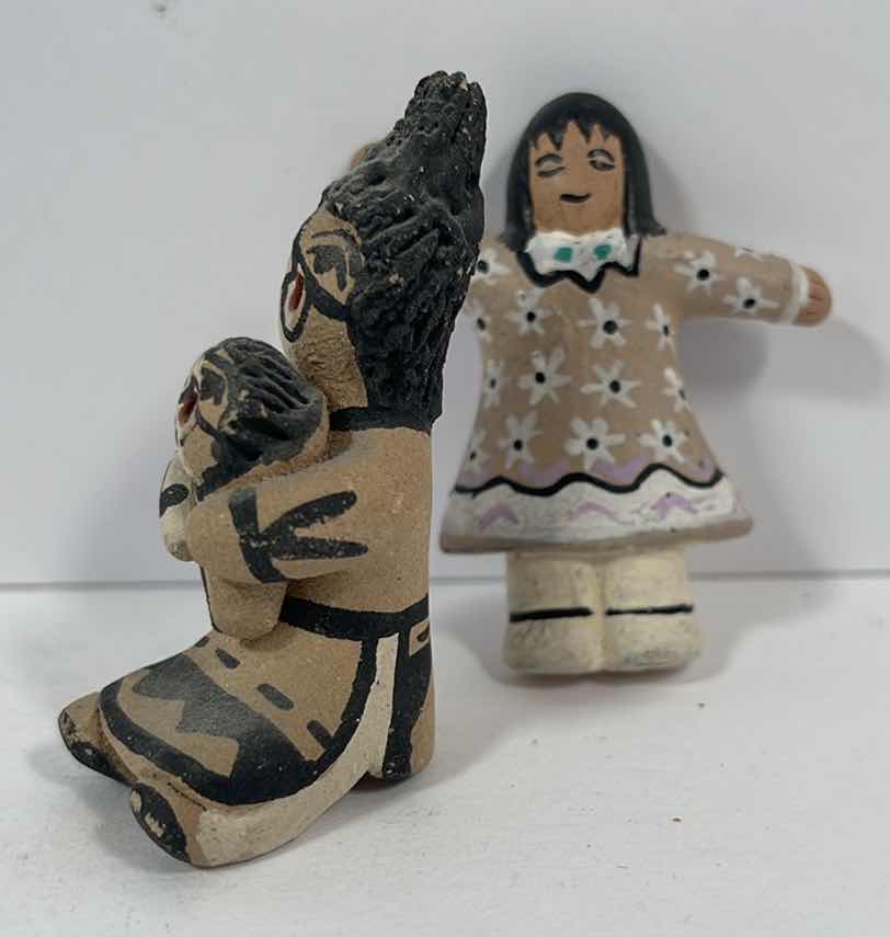 Photo 4 of F.F. JEMEZ HAND PAINTED VINTAGE NATIVE AMERICAN POTTERY FIGURINES H2.25”