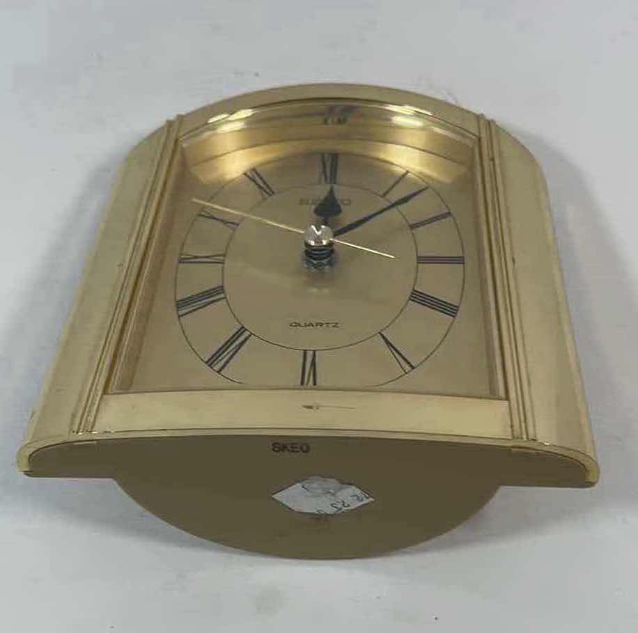 Photo 3 of SEIKO QUARTZ GOLD TONED TABLE CLOCK H6”