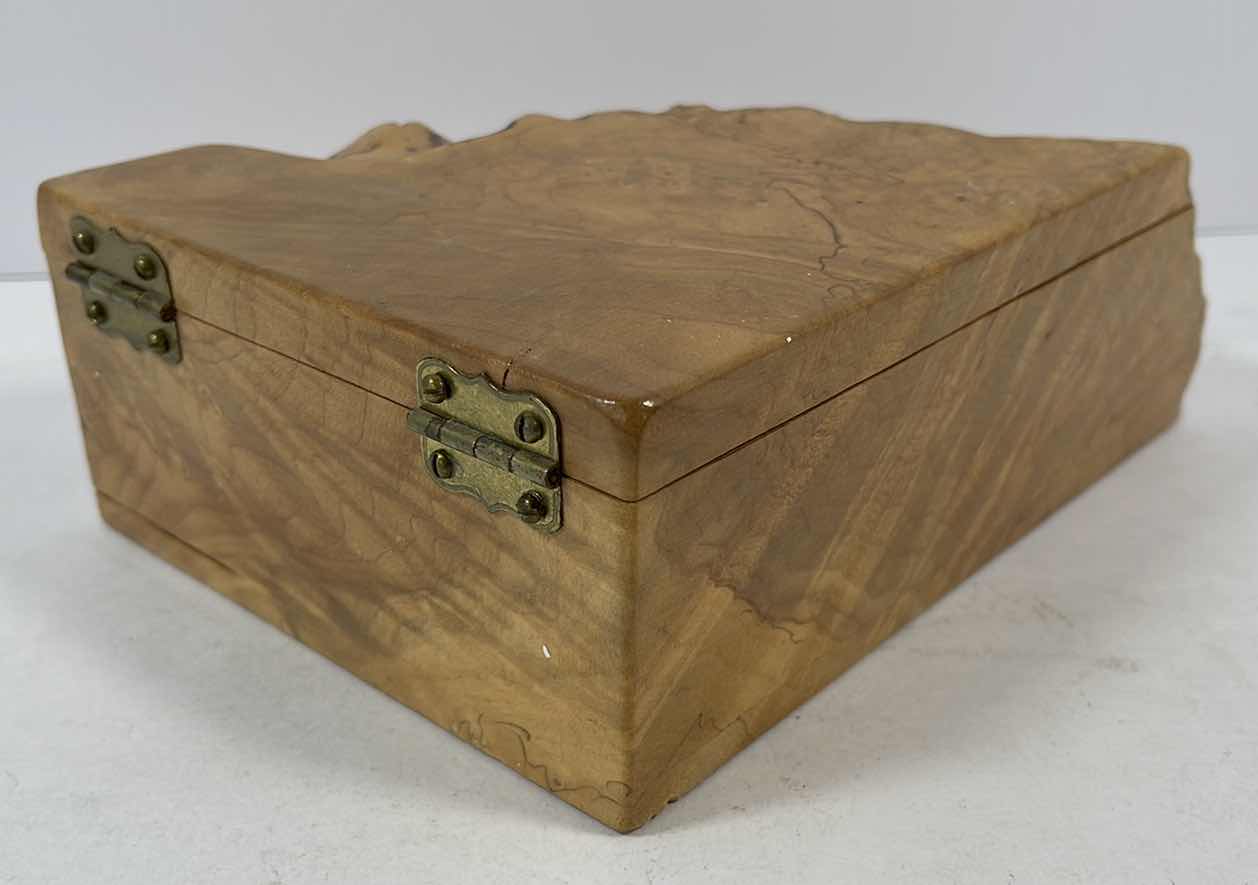 Photo 2 of GARY WEBER SIGNED WOODSMITH LIVE EDGE WOODEN TRINKET JEWELRY BOX (5” X 7” X H2.5”) 