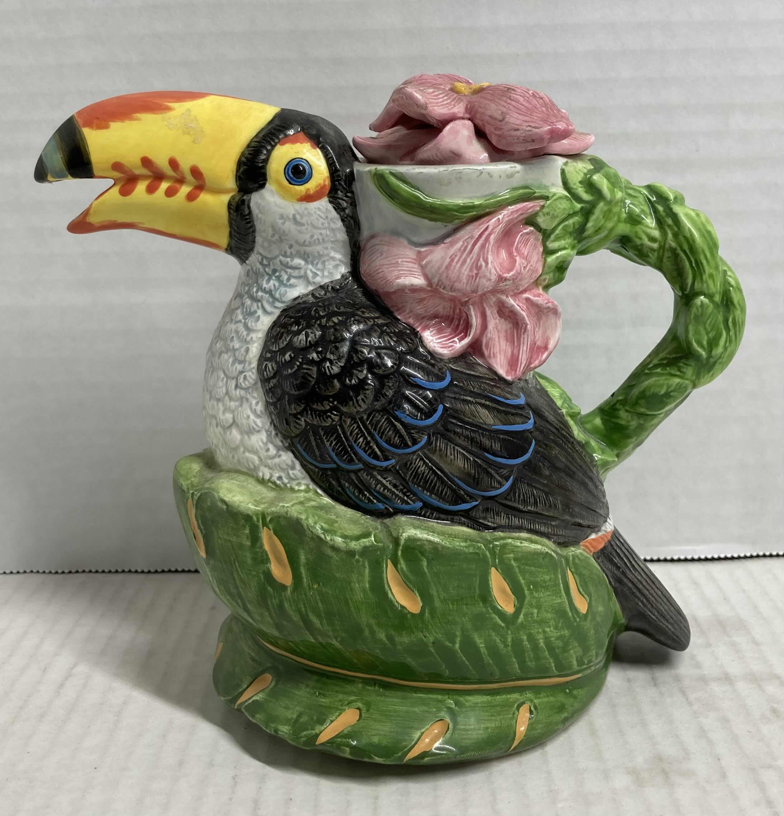 Photo 1 of SCHMID TROPICAL TOUCON MUSIC BOX CREAMER H6”