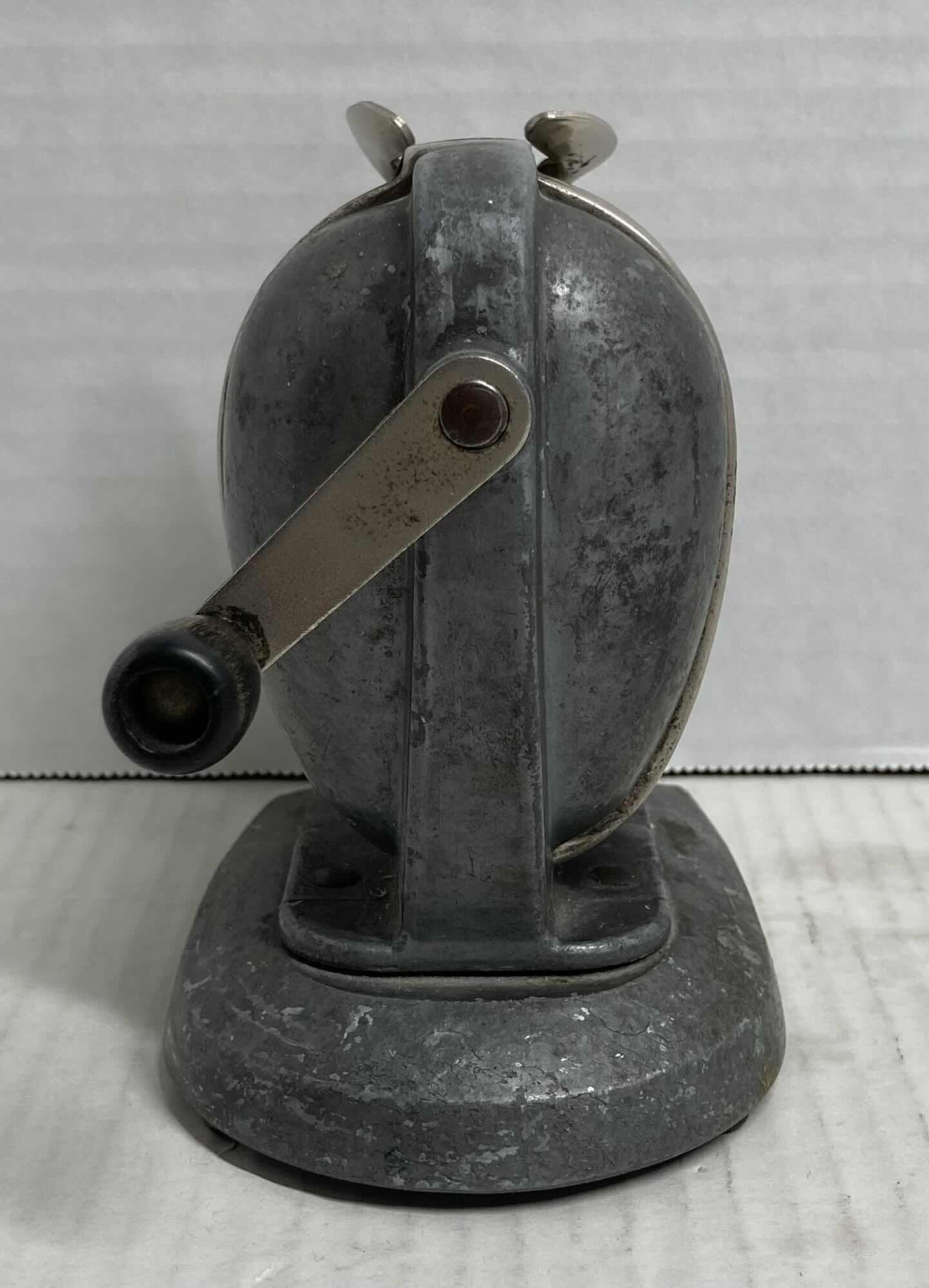 Photo 4 of BOSTON CHAMPION VINTAGE MANUAL PENCIL SHARPENER H 4”