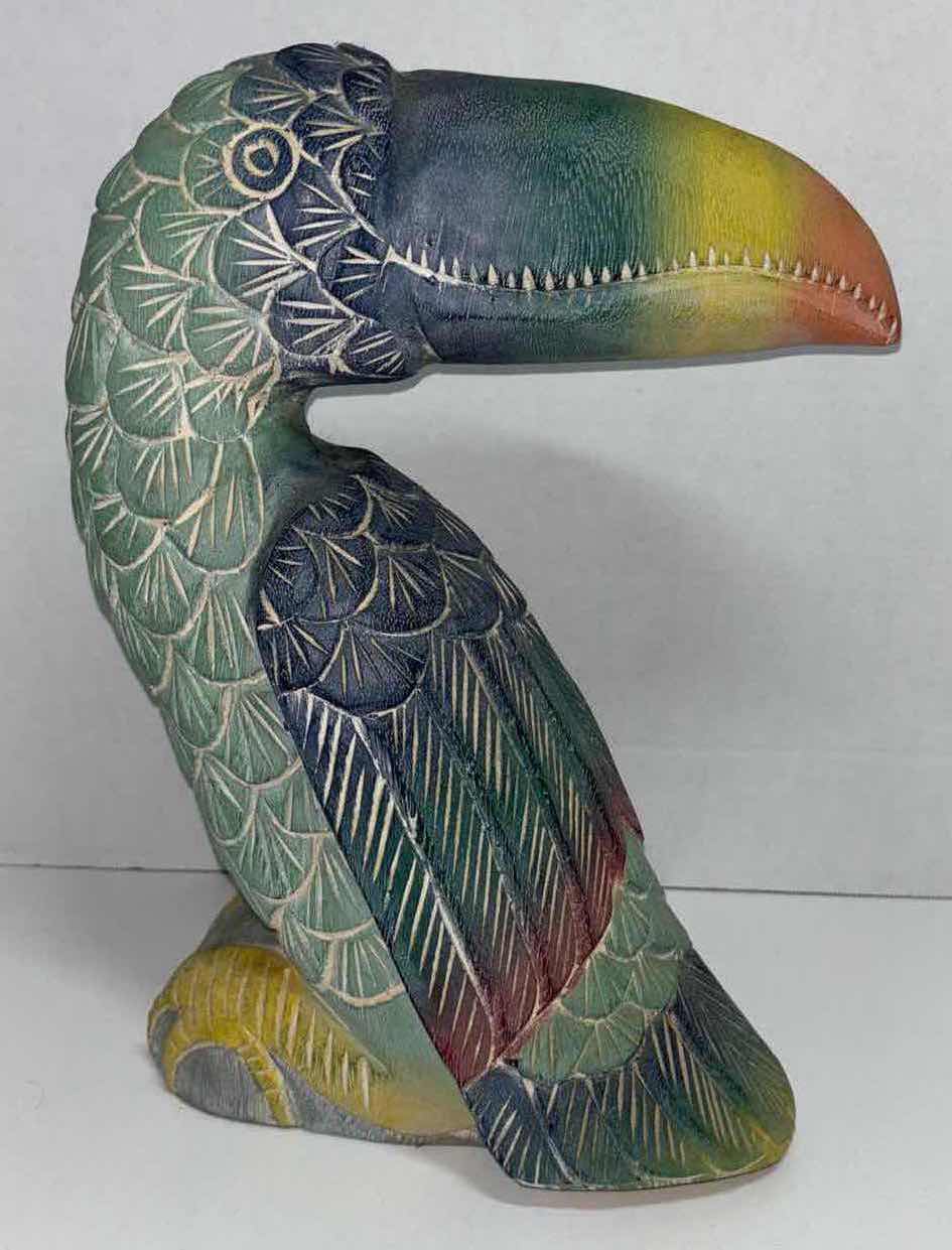 Photo 1 of VINTAGE HAND CARVED 14.25” WOODEN TOUCAN STATUE