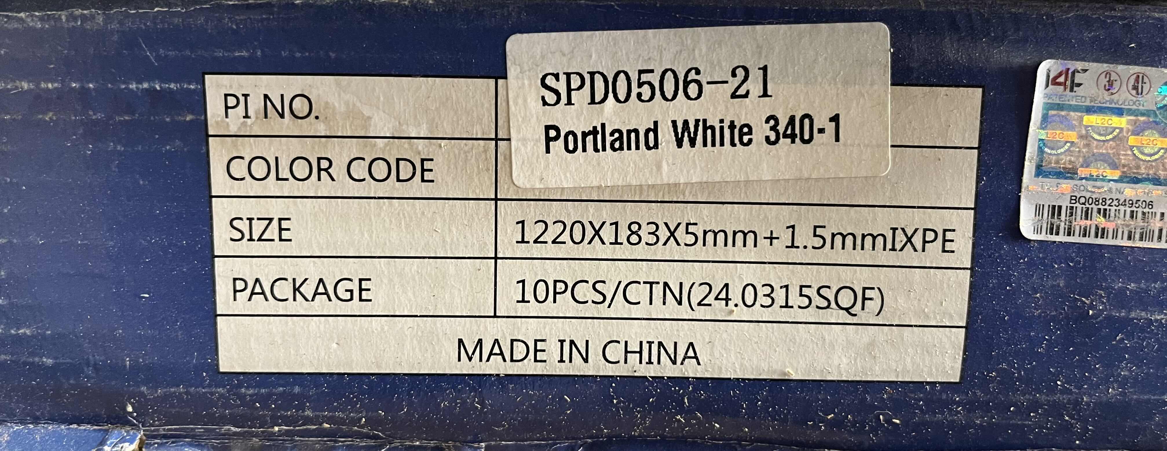 Photo 3 of 4 SEASONS PORTLAND WHITE WOOD FINISH SNAP IN CLICK VINYL PLANK FLOORING 7” X 48” (21.03SQFT PER CASE/4CASES APPROX. 96.12SQFT TOTAL) READ NOTES