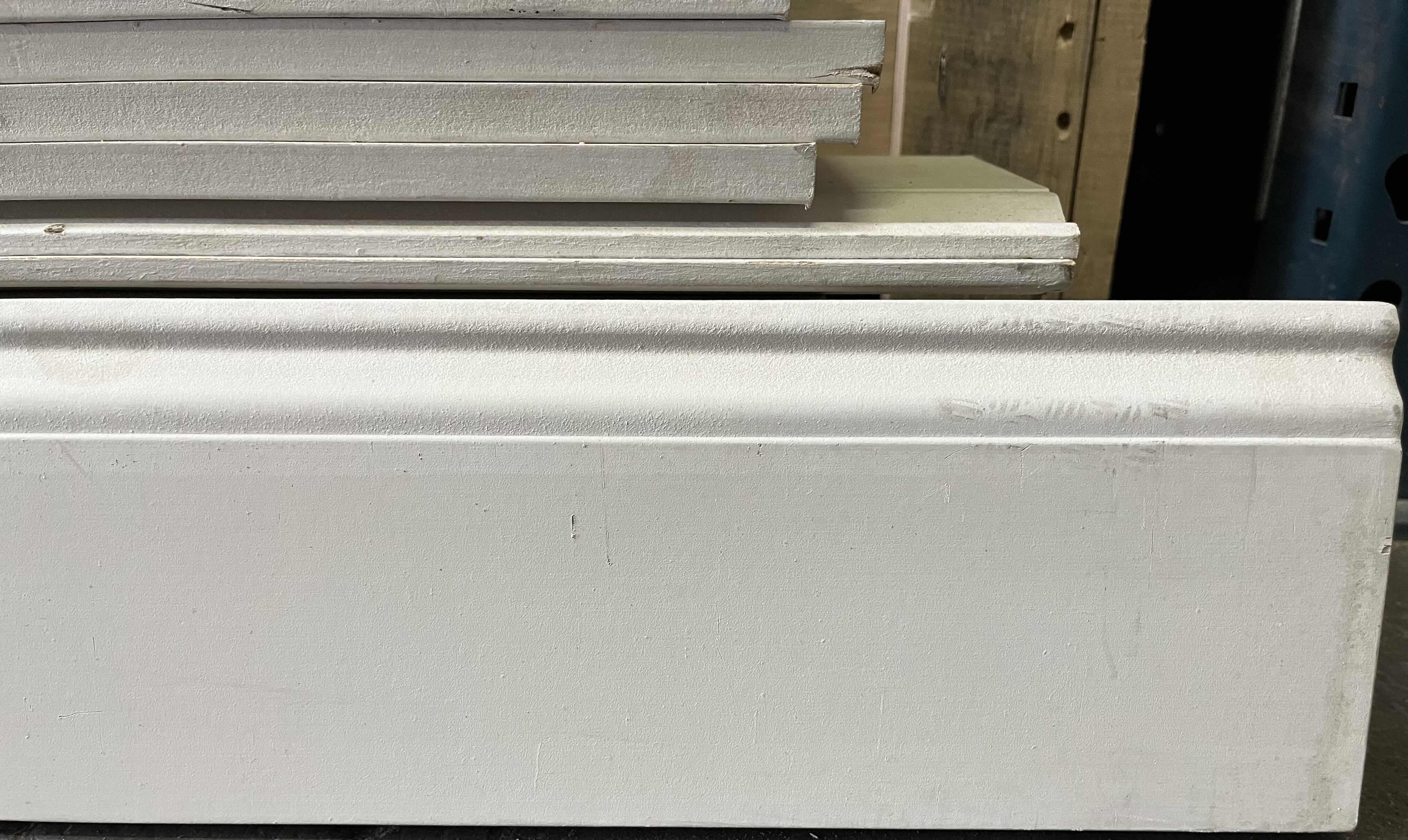 Photo 2 of TLC MOULDING WHITE FINISH WALL TRIM MOULDING (23PCS) 5.25” X 97”