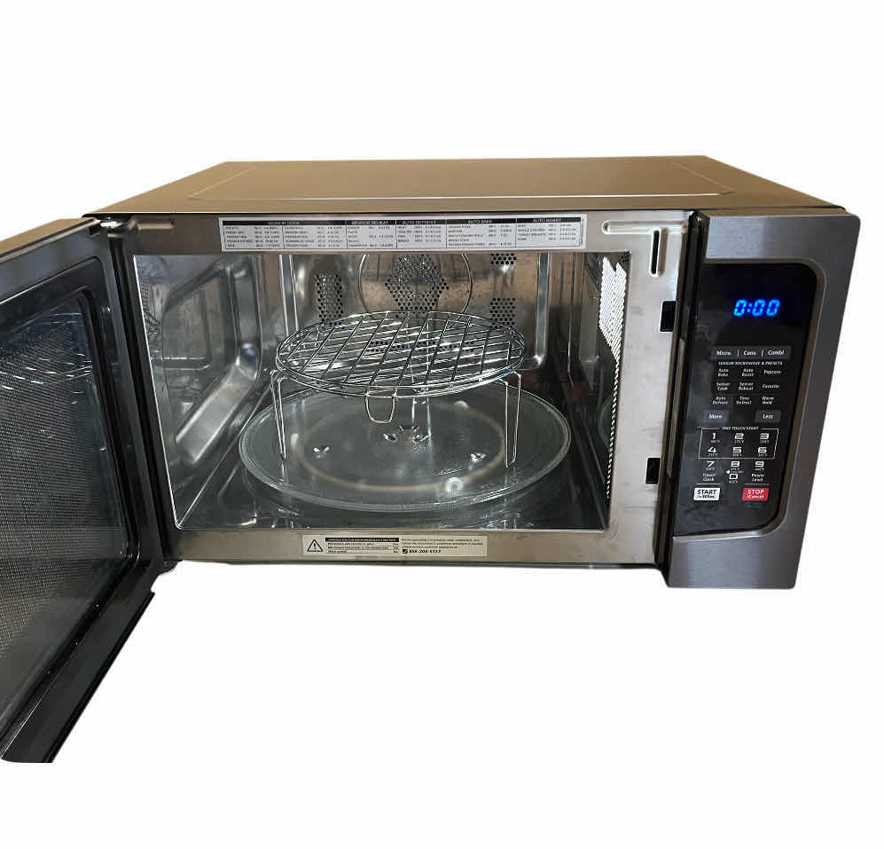 Photo 1 of TOSHIBA MICROWAVE OVEN W CONVECTION FUNCTION MODEL EC042A5C-BS