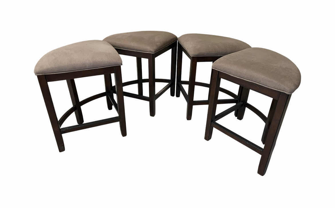 Photo 1 of JIAMEI MAHOGANY FINISH WOOD DINING TABLE & 4 STOOLS (READ NOTES)