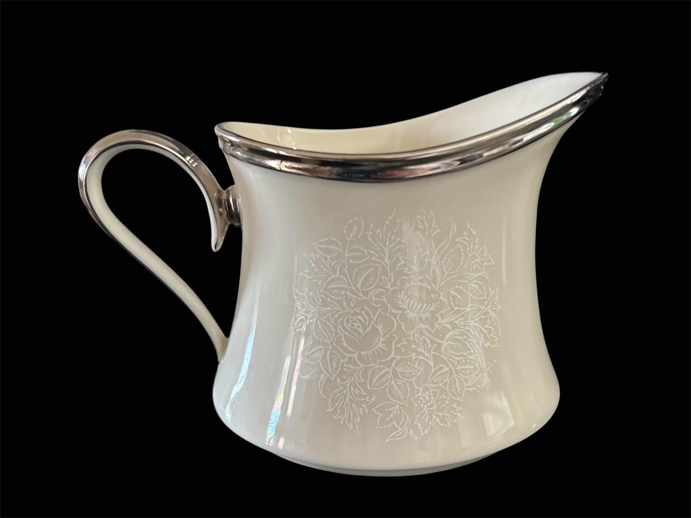 Photo 1 of MOONSPUN BY LENOX 10 OZ CREAMER DISH 4” X 4”