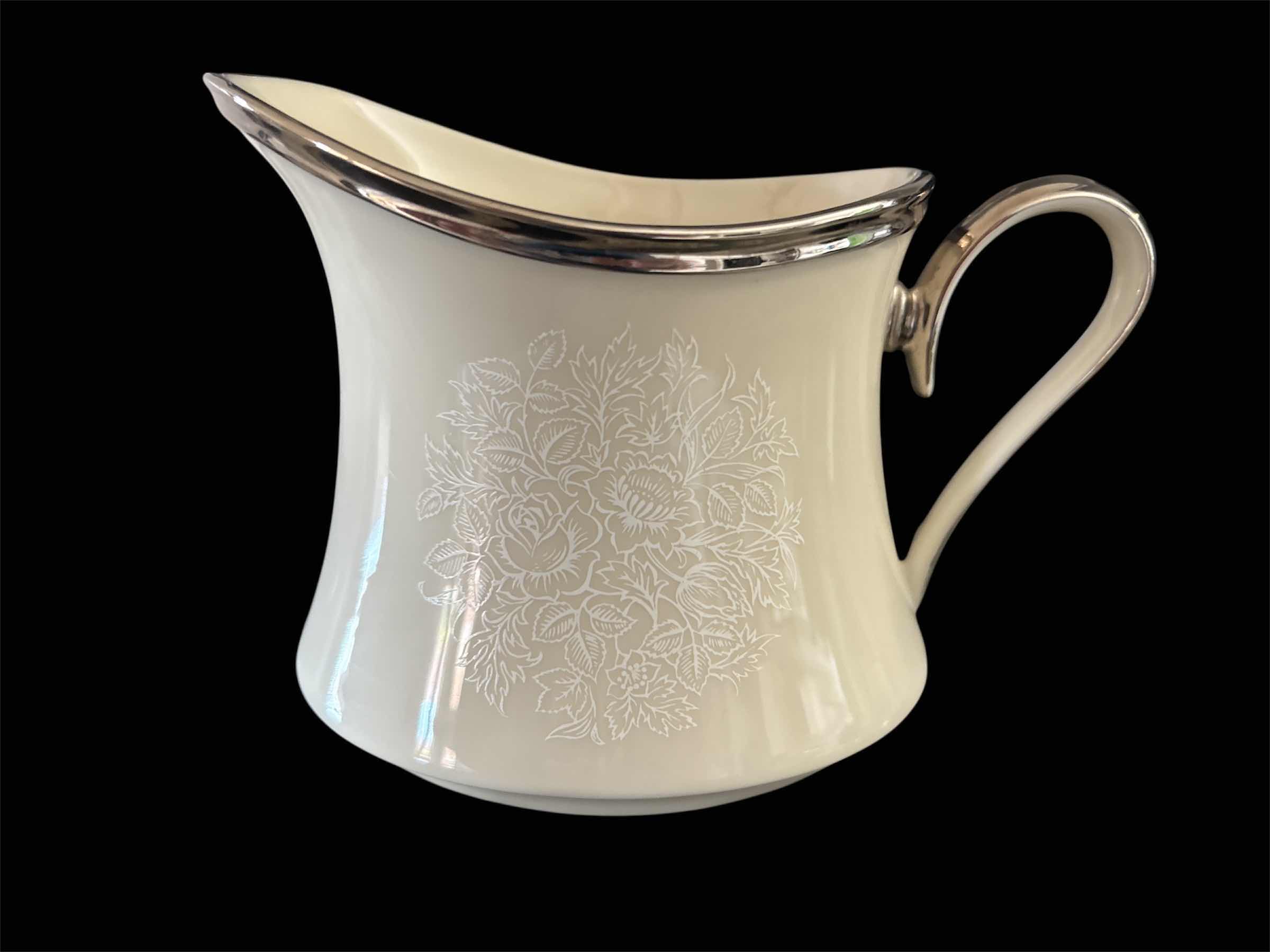Photo 1 of MOONSPUN BY LENOX 10 OZ CREAMER DISH 4” X 4”