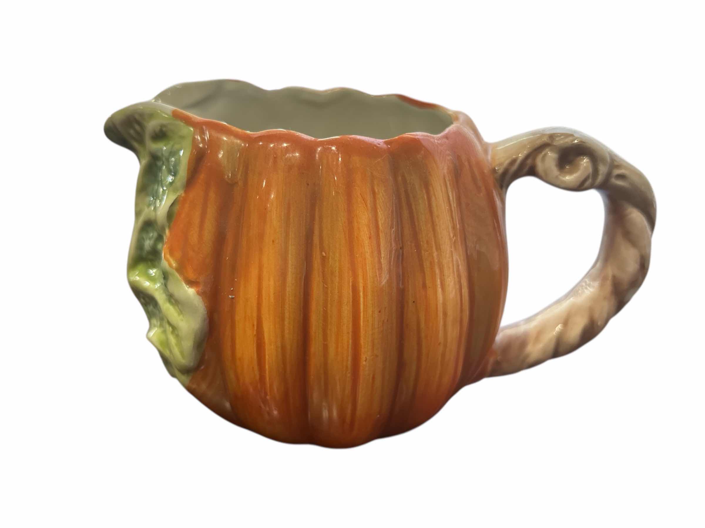 Photo 1 of VINTAGE 1989 FITZ & FLOYD/OCI OMNIBUS FALL 3” PUMPKIN CREAMER & DISH, 2 PCS