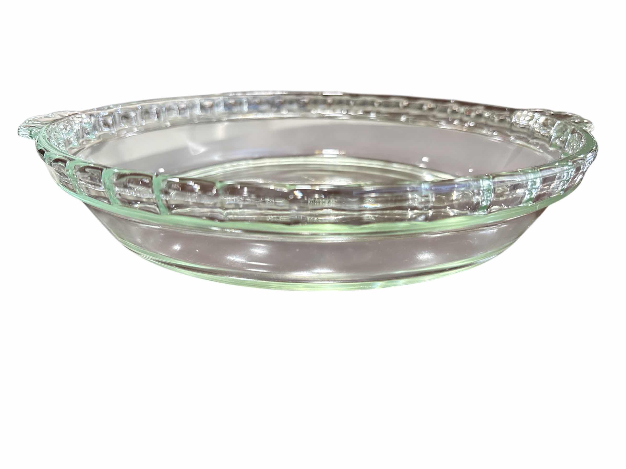 Photo 1 of VARIOUS PYREX GLASSWARE, 6 PCS