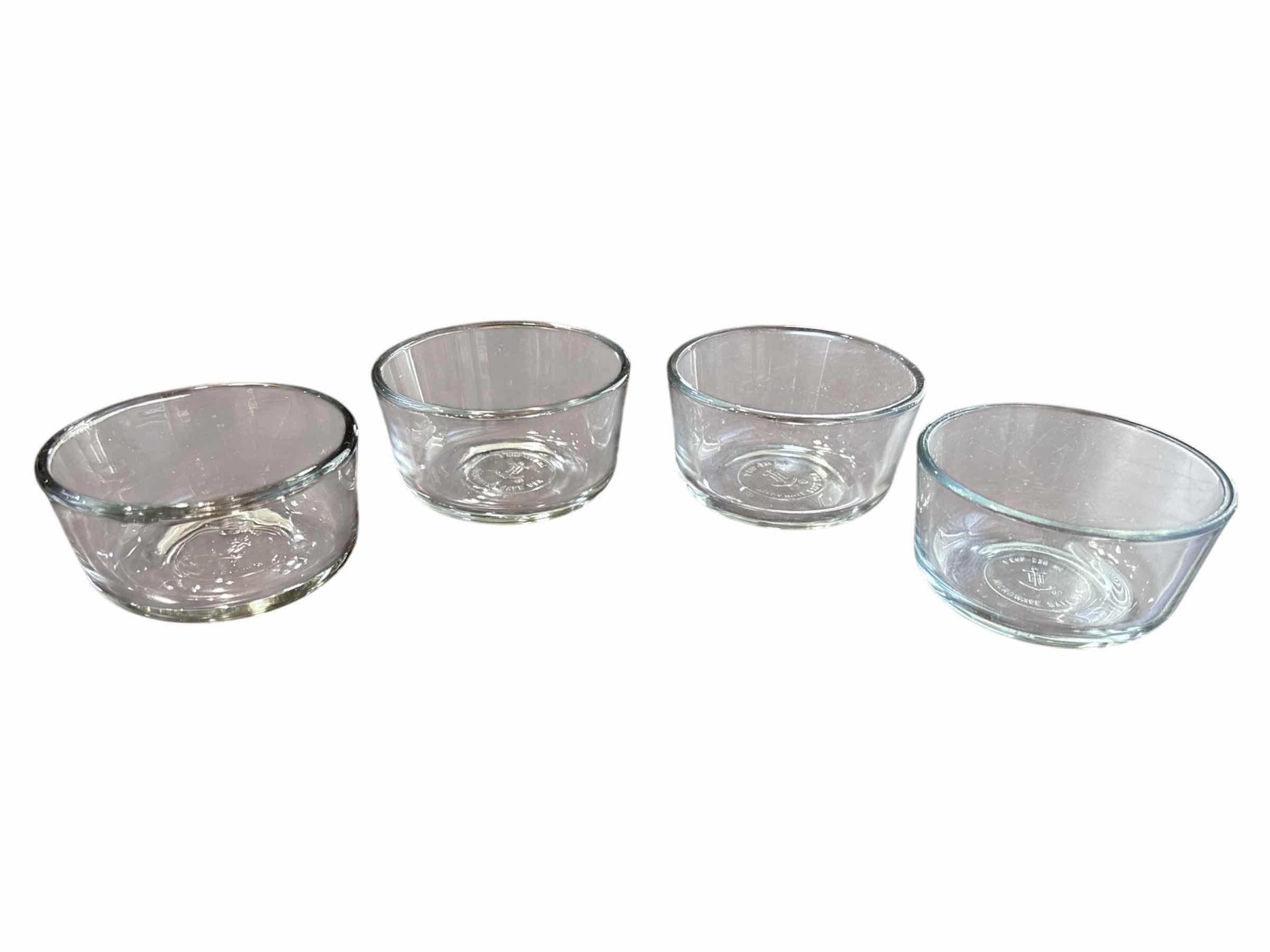 Photo 1 of PYREX GLASS MEASURING CUPS (2 CUP/4 CUP) & ANCHOR HOCKING CLEAR GLASS PREP BOWL SET OF 4 (1 CUP)