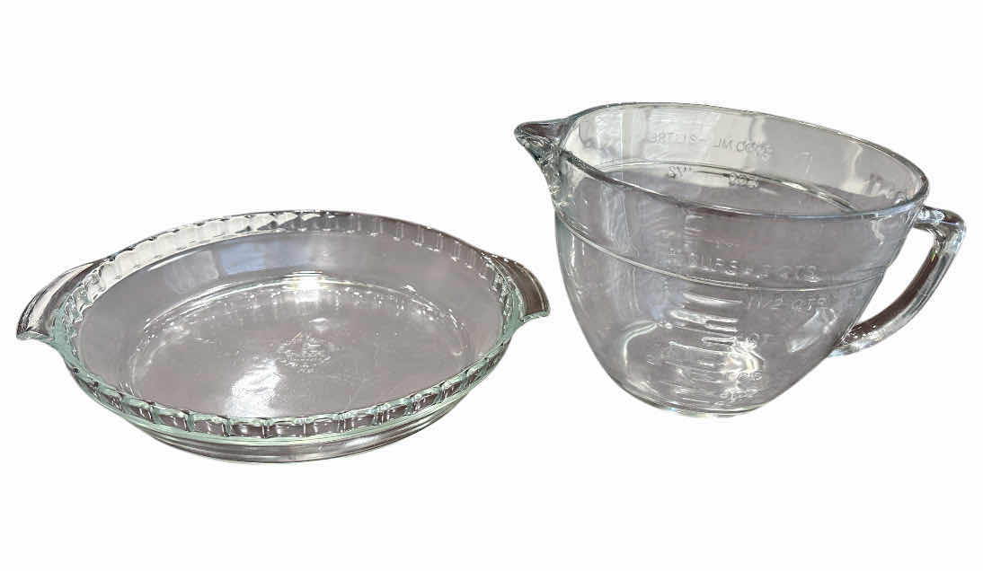 Photo 1 of VINTAGE ANCHOR HOCKING FIRE KING 10” GLASS PIE BAKING DISH & ANCHOR HOCKING 8 CUP GLASS MEASURING BOWL