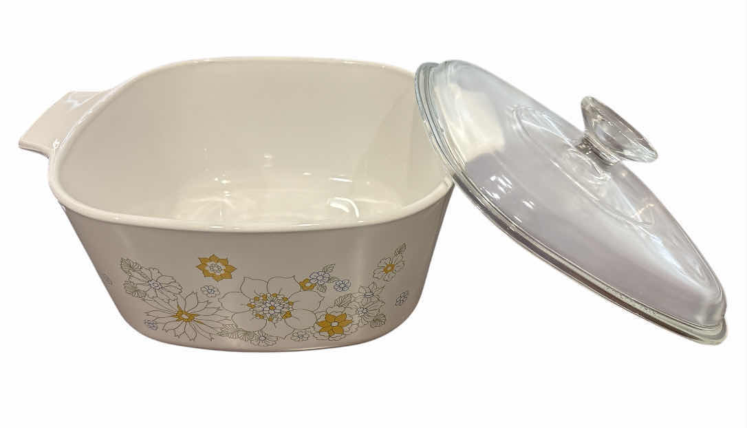 Photo 1 of VINTAGE CORNING WARE SPRING BLOSSOM 3 QT CASSEROLE DISH W PYREX LID (A-B-3)