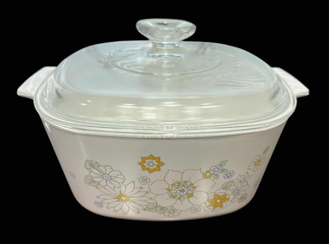 Photo 1 of VINTAGE CORNING WARE SPRING BLOSSOM 3 QT CASSEROLE DISH W PYREX LID (A-B-3)
