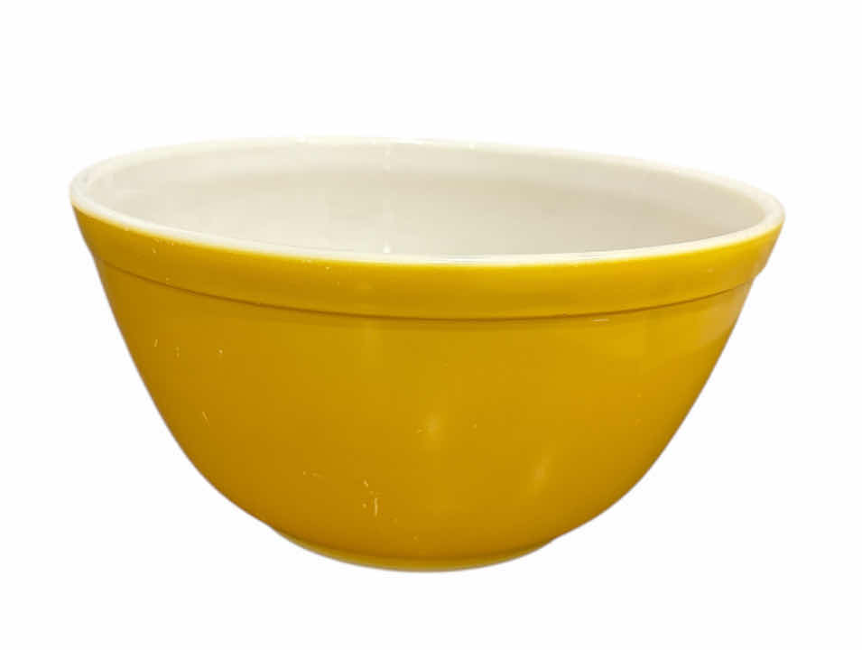 Photo 1 of VINTAGE PYREX 7” MIXING BOWL 1.5 QT #402, YELLOW
